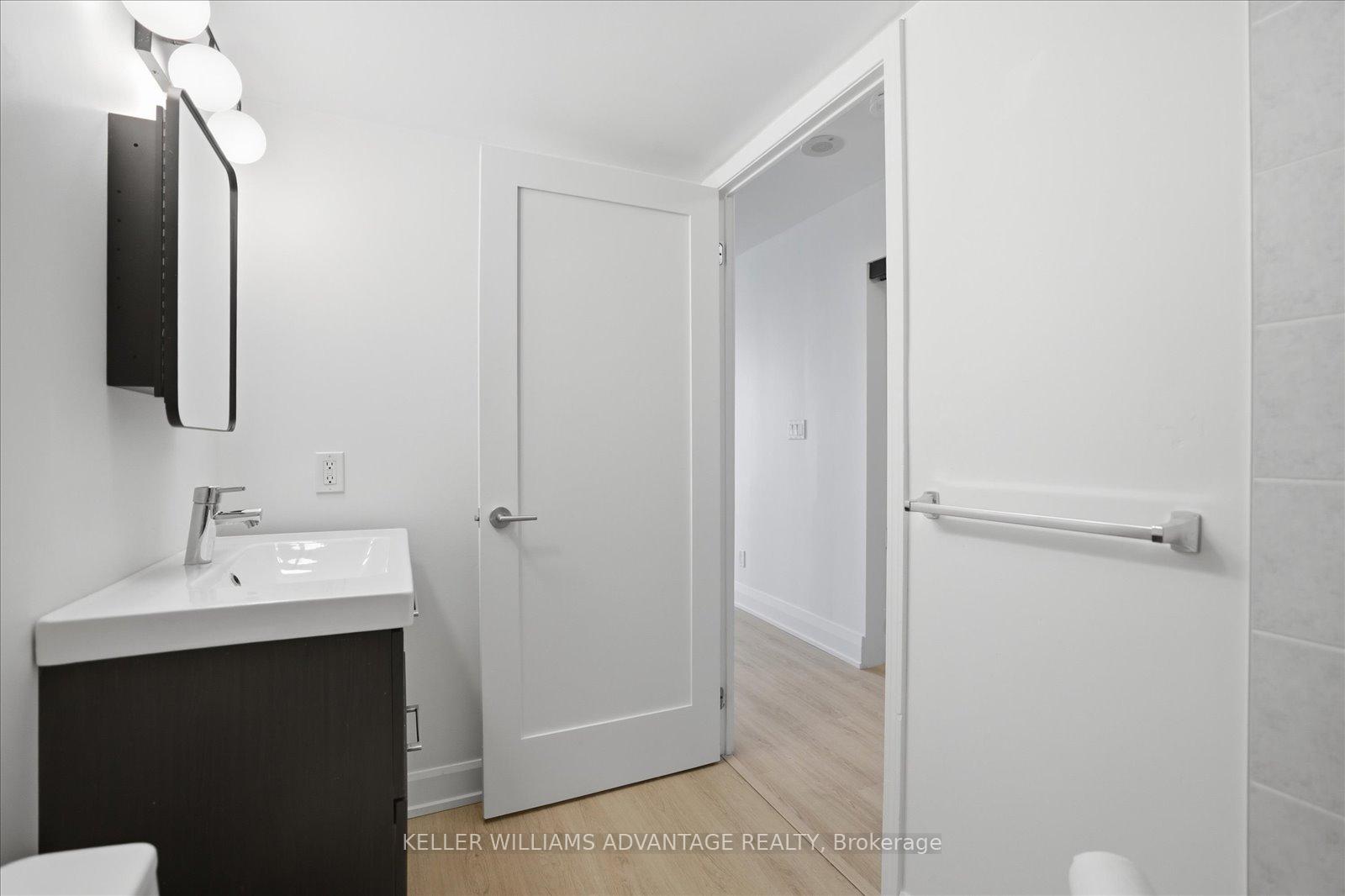 Photo 6 of Unit 415, 1733 Queen Street E, Toronto, The Beaches — HOMEH
