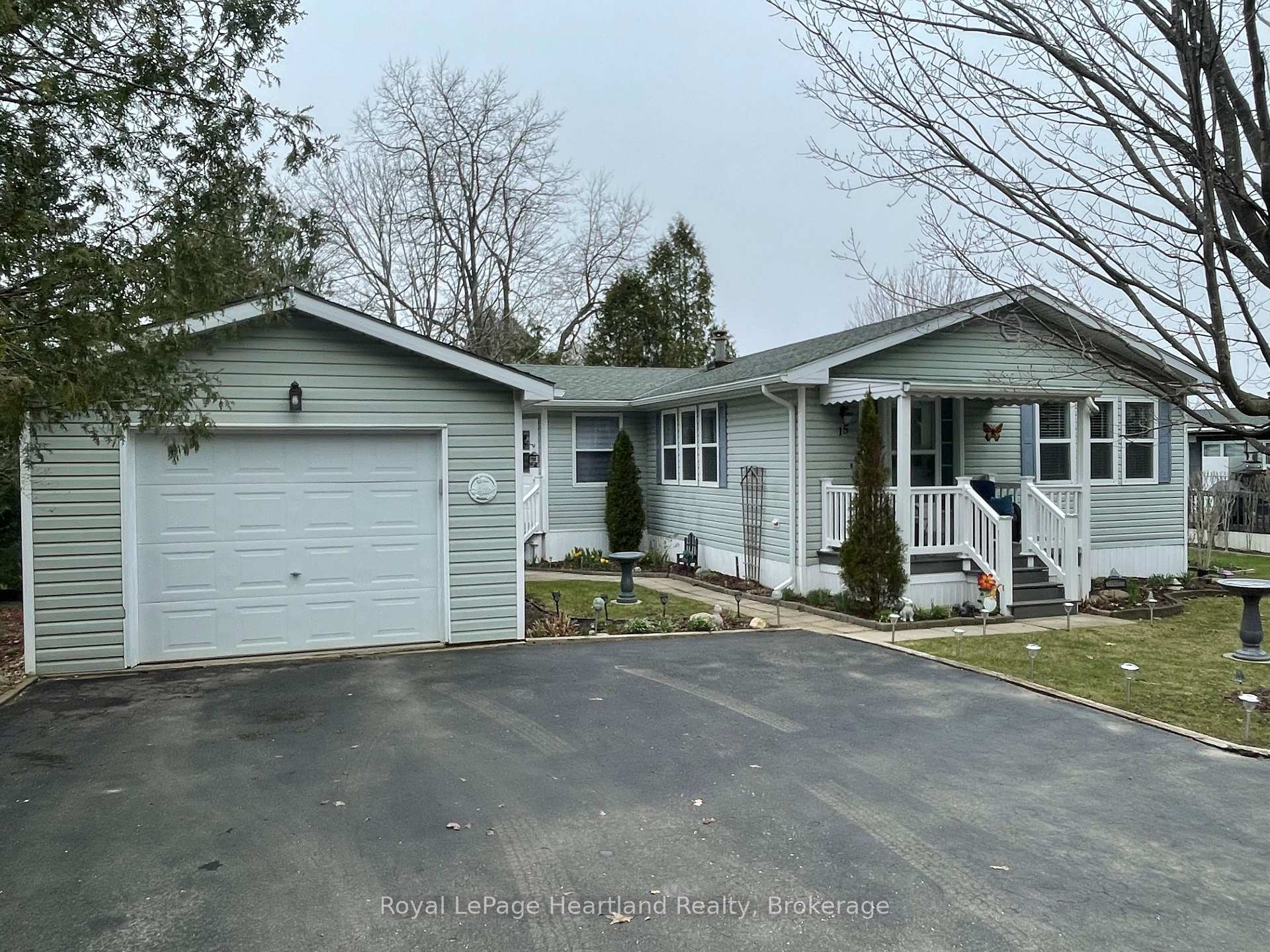 Photo 1 of 15 Huron Lane, Ashfield-Colborne-Wawanosh, Colborne — HOMEH