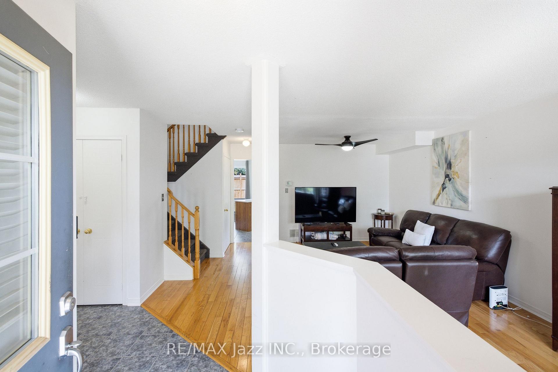 Photo 7 of 1855 Dalhousie Crescent, Oshawa, Samac — HOMEH