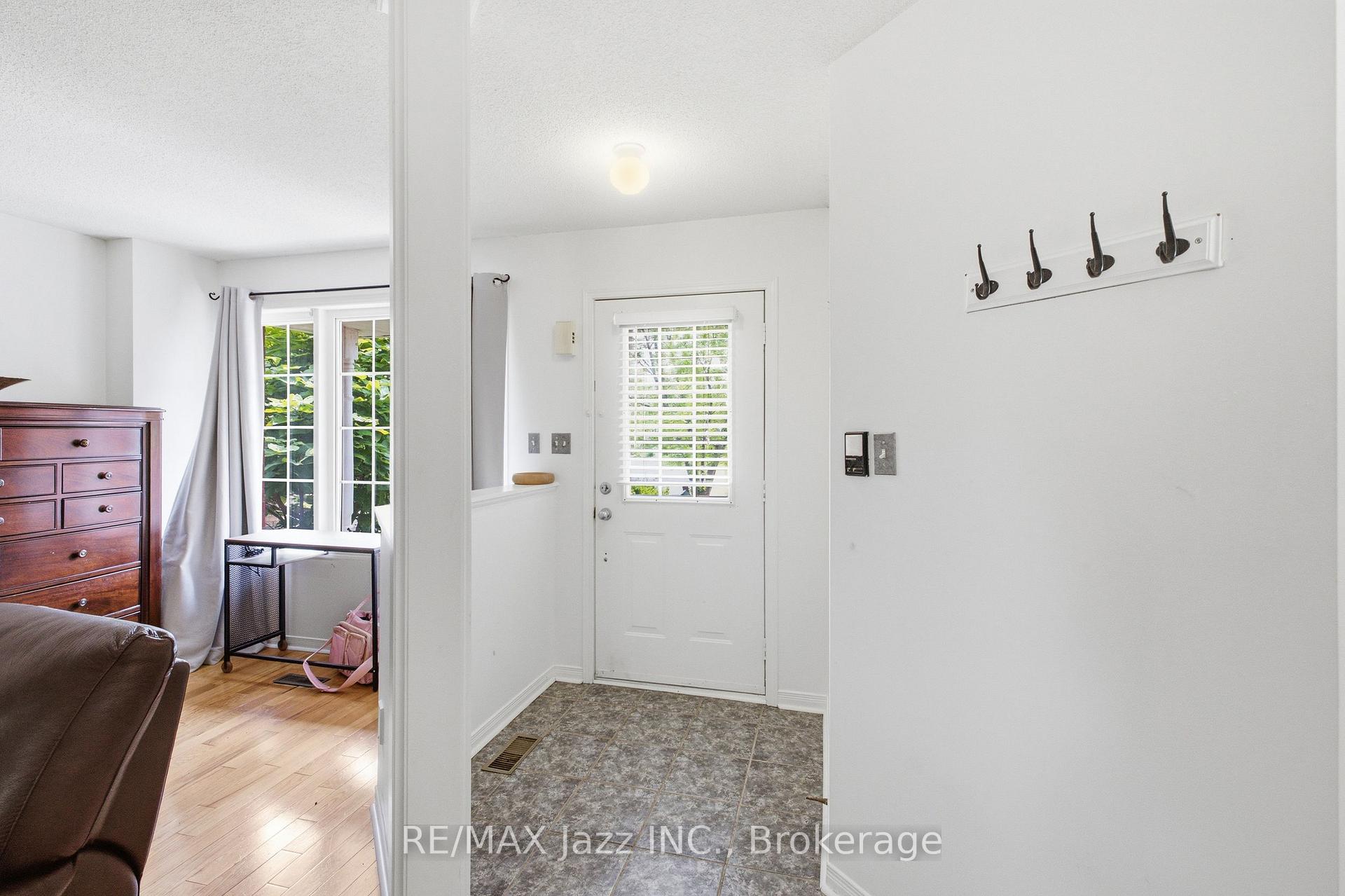 Photo 8 of 1855 Dalhousie Crescent, Oshawa, Samac — HOMEH