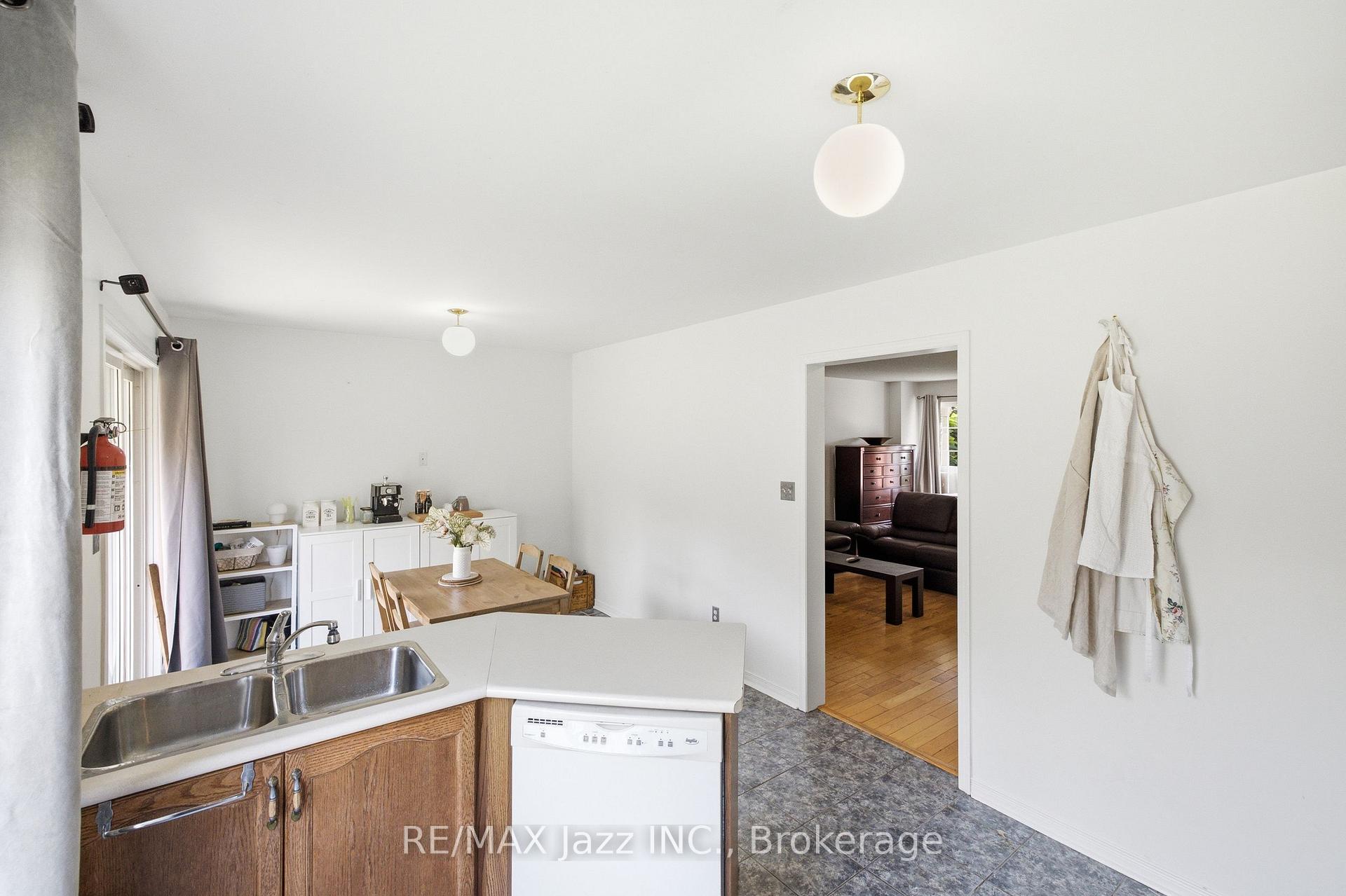 Photo 13 of 1855 Dalhousie Crescent, Oshawa, Samac — HOMEH