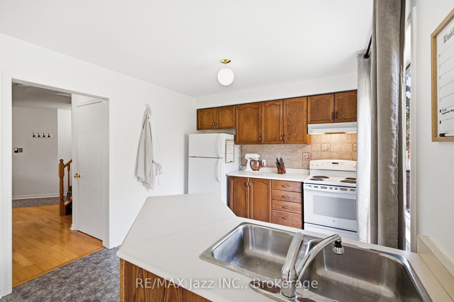 Photo 14 of 1855 Dalhousie Crescent, Oshawa, Samac — HOMEH