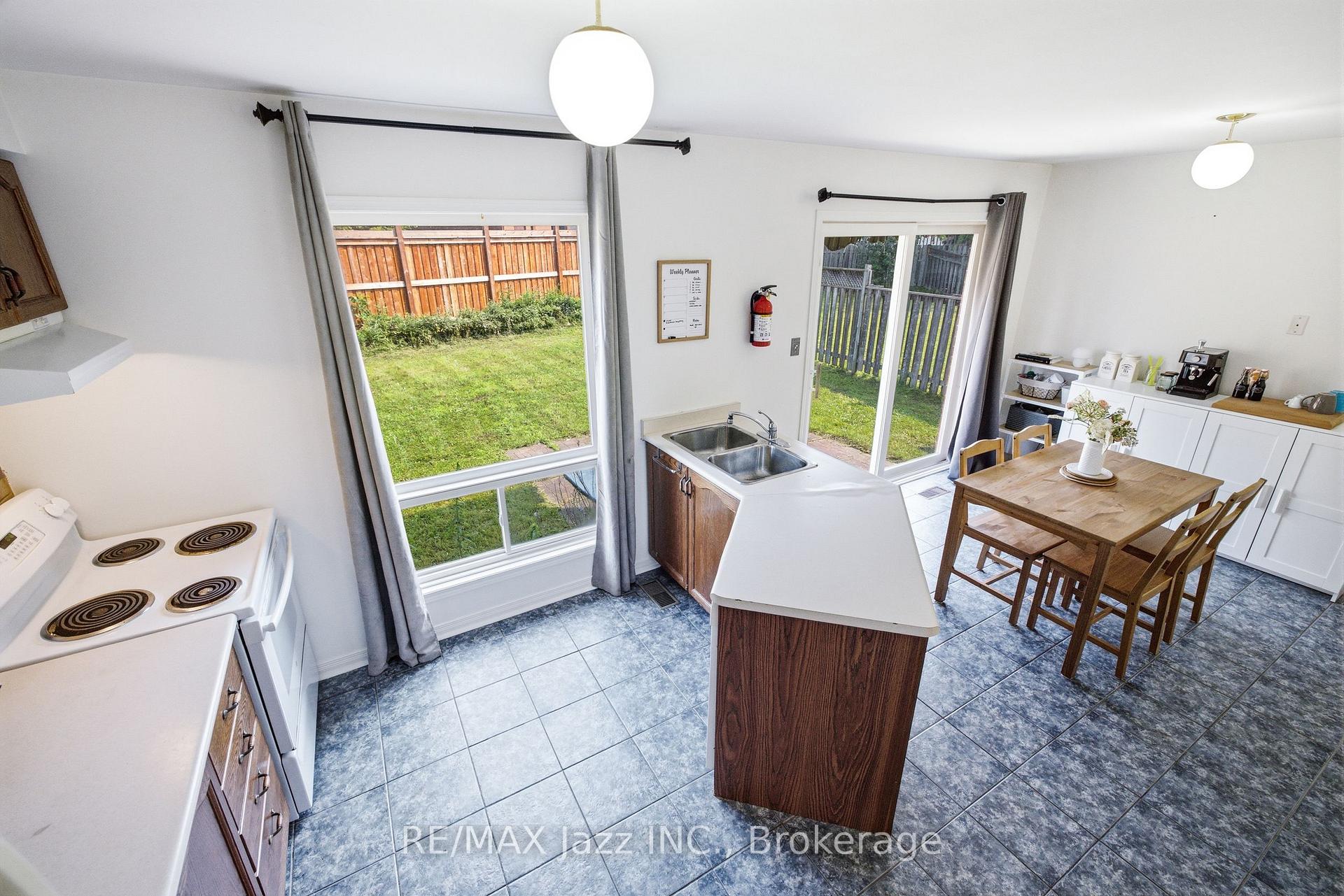 Photo 15 of 1855 Dalhousie Crescent, Oshawa, Samac — HOMEH