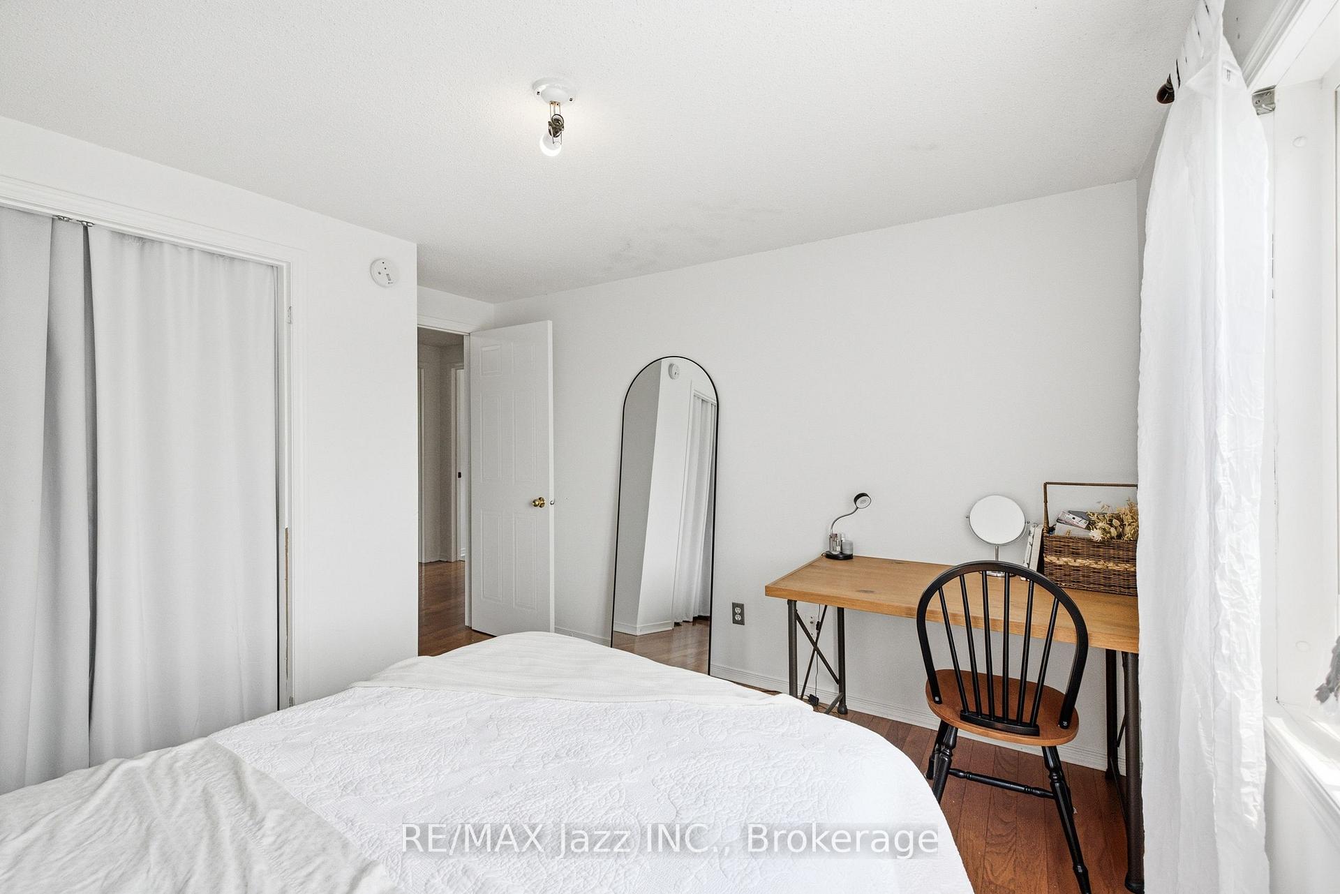 Photo 24 of 1855 Dalhousie Crescent, Oshawa, Samac — HOMEH
