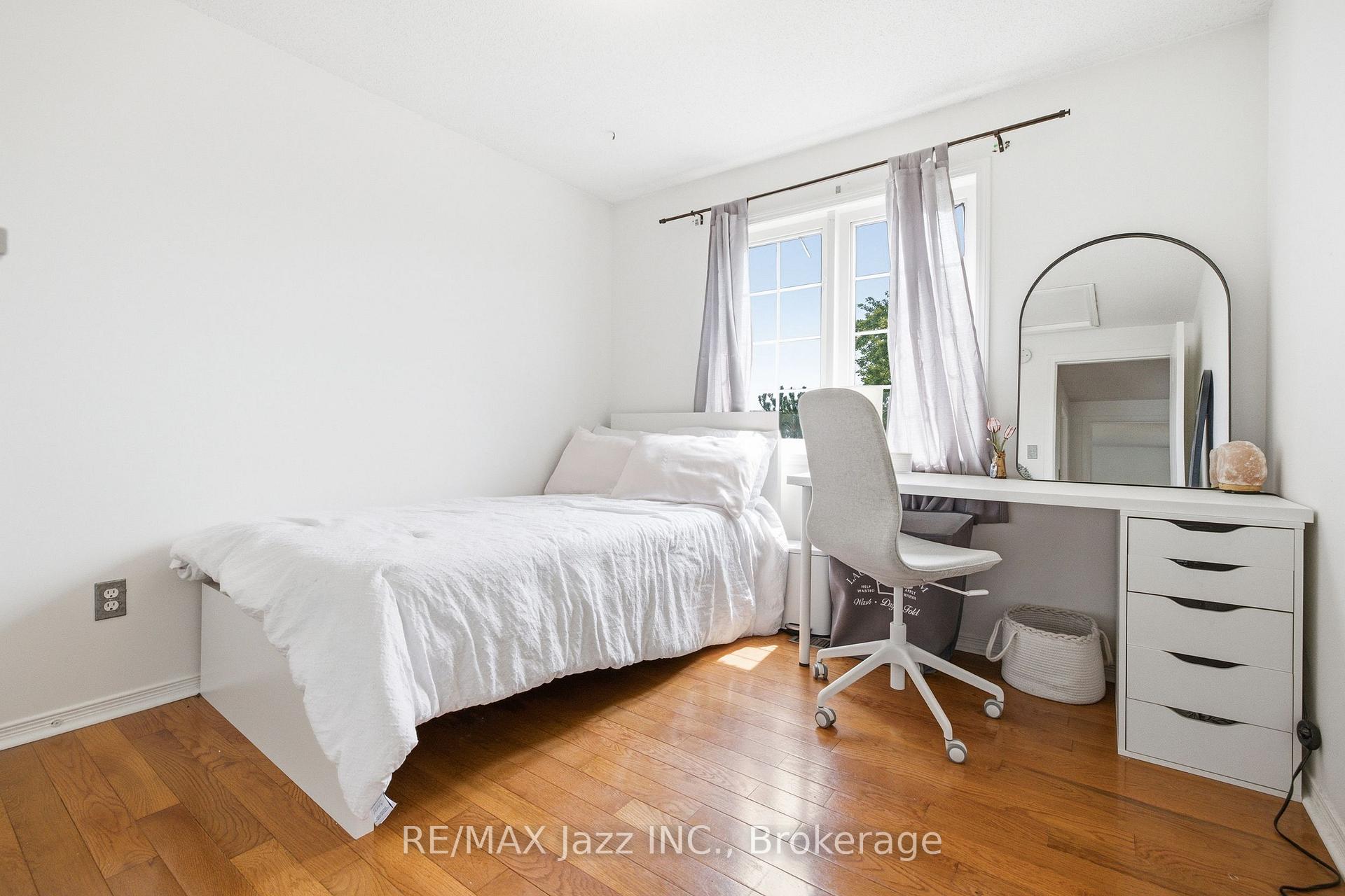 Photo 25 of 1855 Dalhousie Crescent, Oshawa, Samac — HOMEH