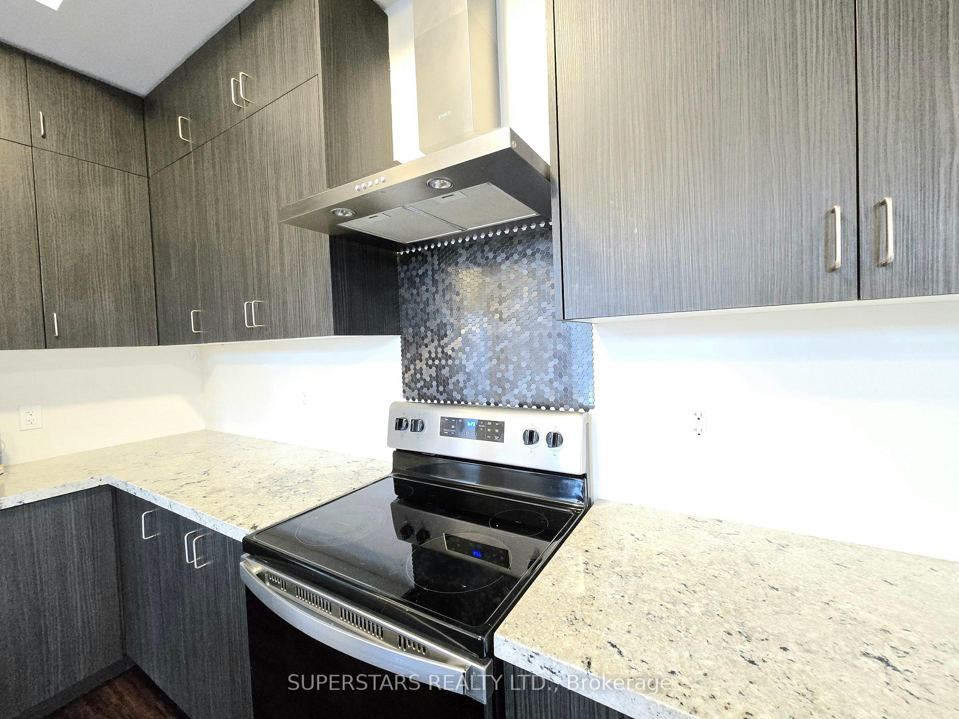 Photo 11 of 28 Armillo Place, Markham, Wismer — HOMEH