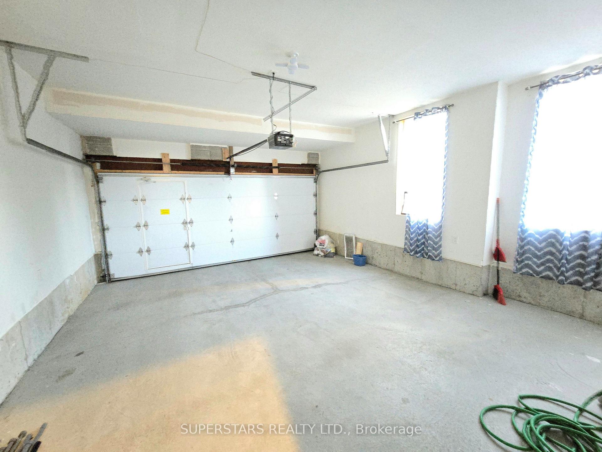 Photo 18 of 28 Armillo Place, Markham, Wismer — HOMEH