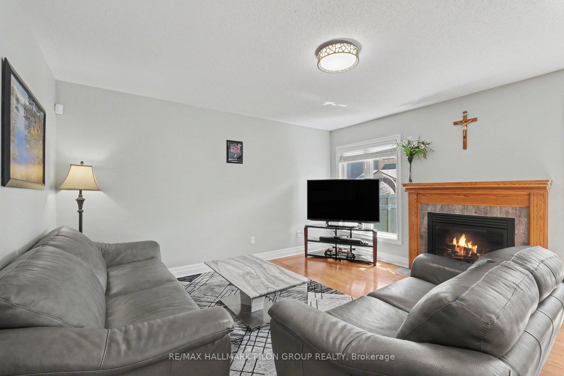 Photo 8 of 611 Calla Lily Terrace, Ottawa, Notting Hill/Summerside — HOMEH