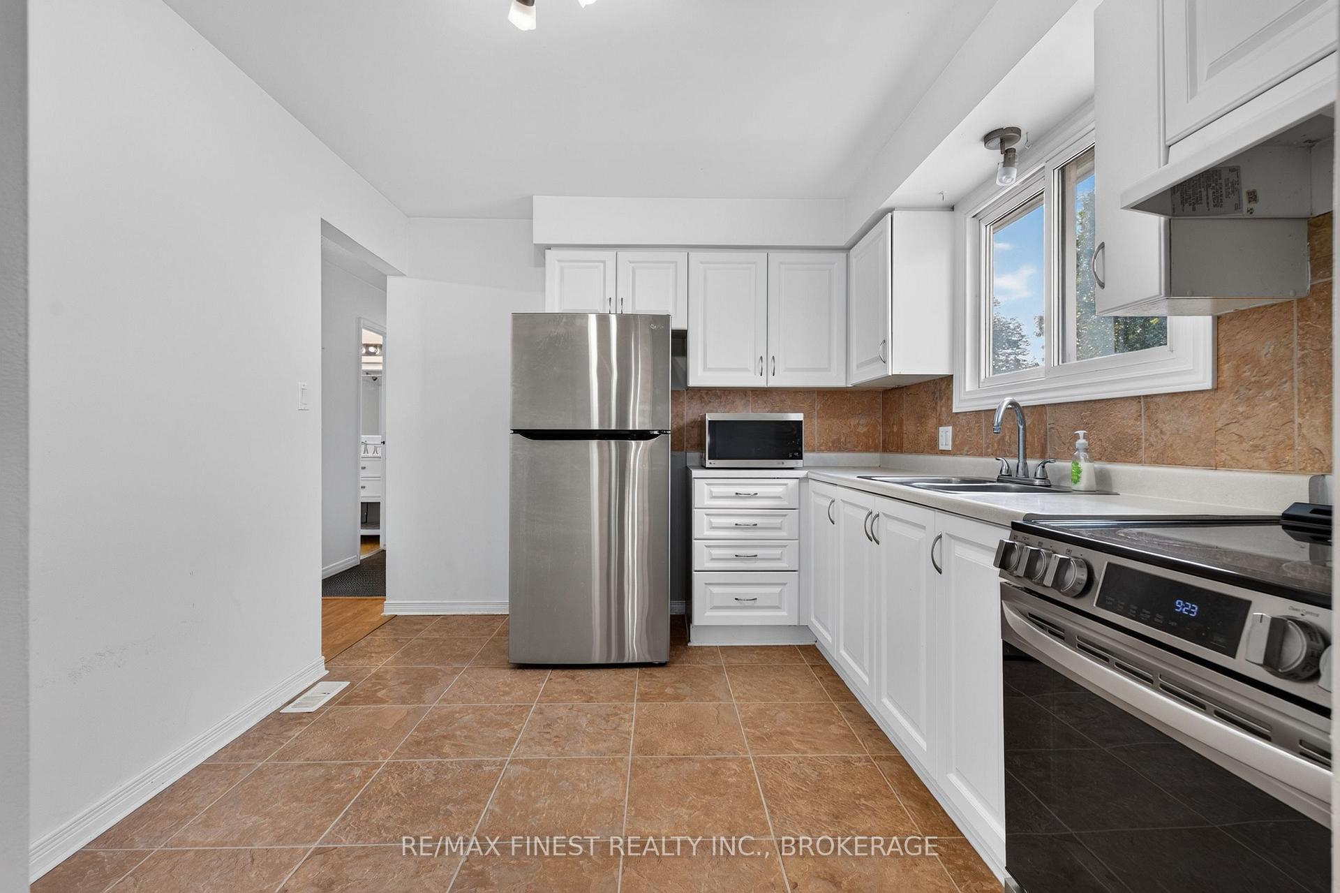 Photo 11 of 376 Melanie Avenue, Kingston, East Gardiners Rd — HOMEH