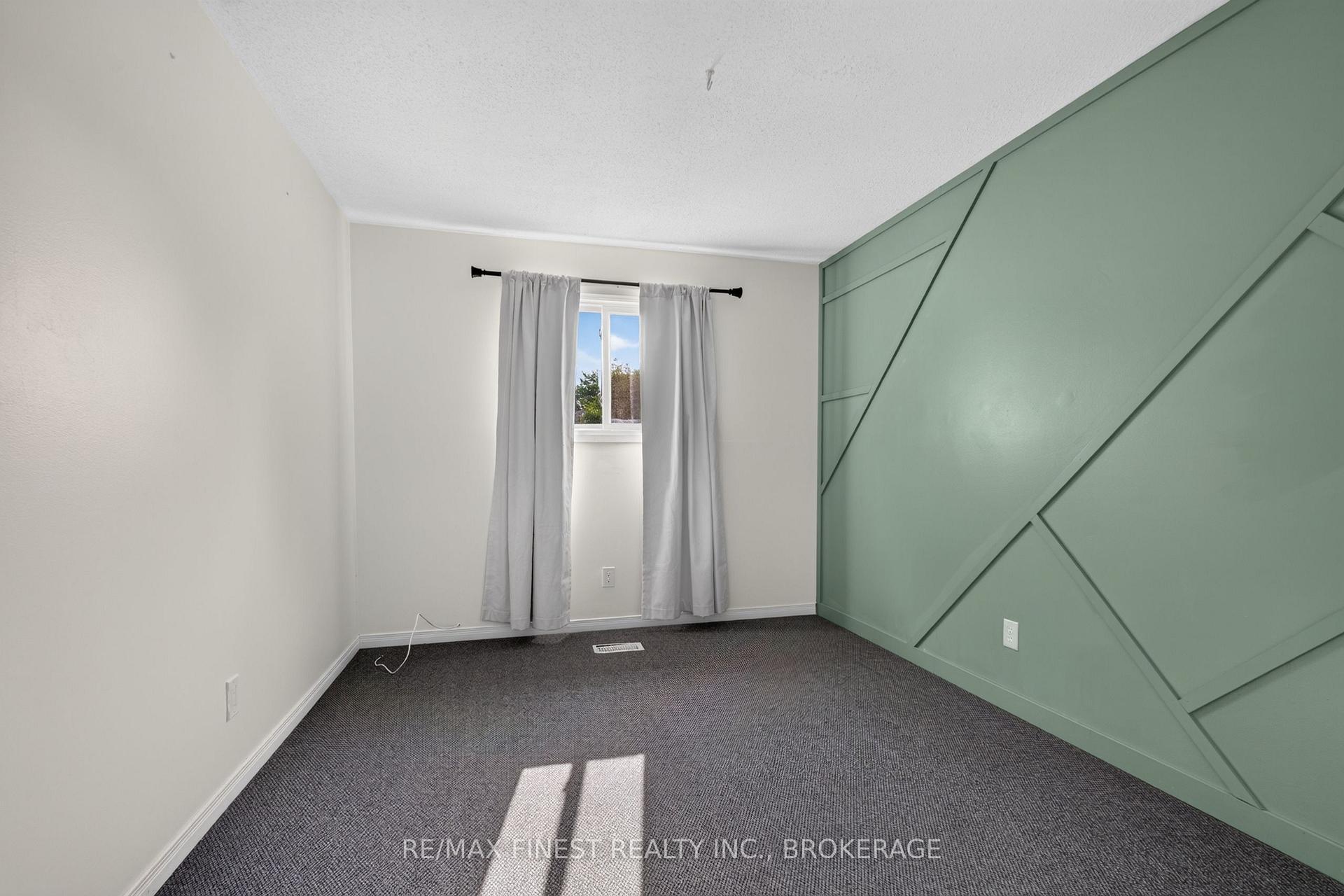 Photo 17 of 376 Melanie Avenue, Kingston, East Gardiners Rd — HOMEH