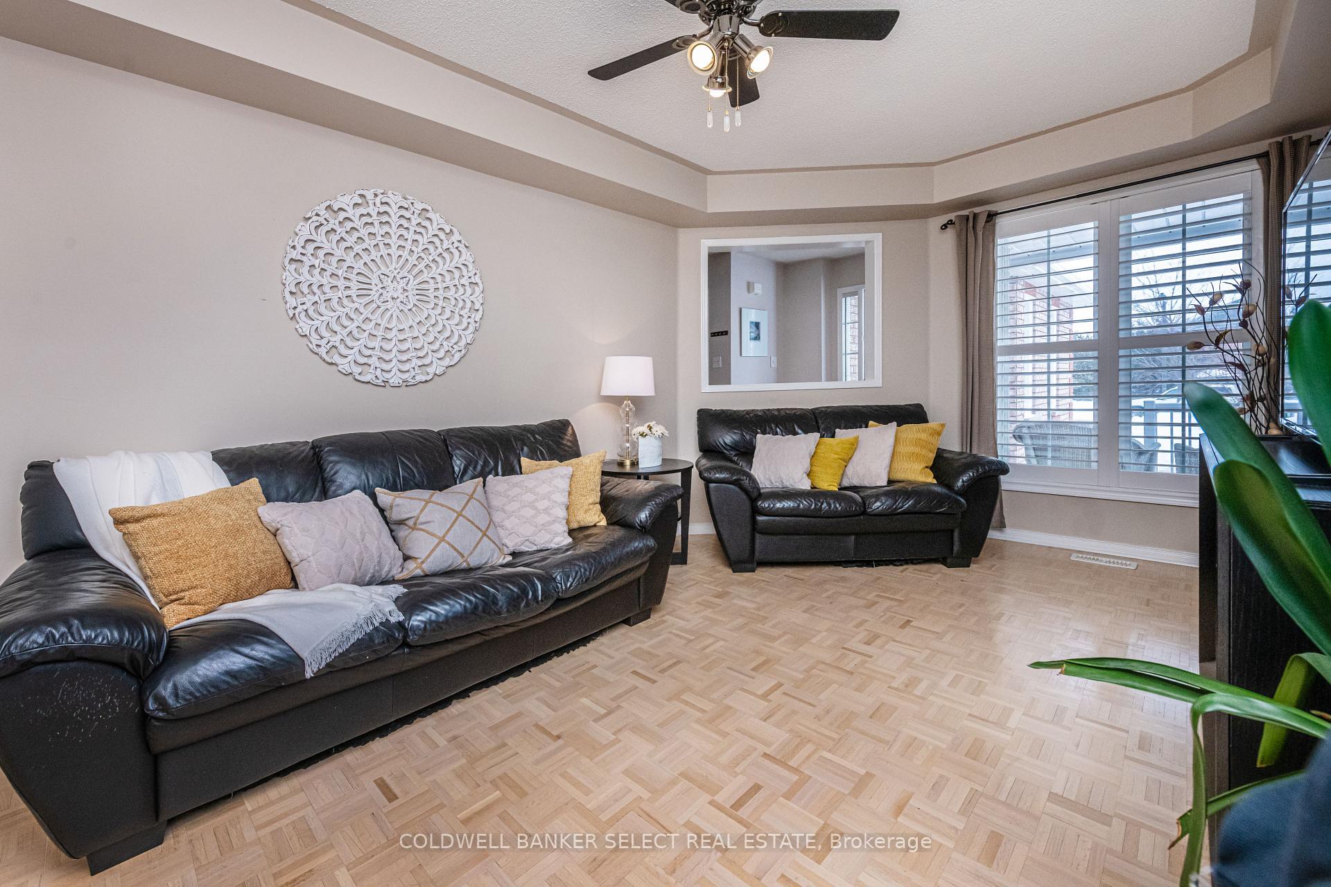 Photo 6 of 29 Autumn Oak Court, Caledon, Bolton East — HOMEH