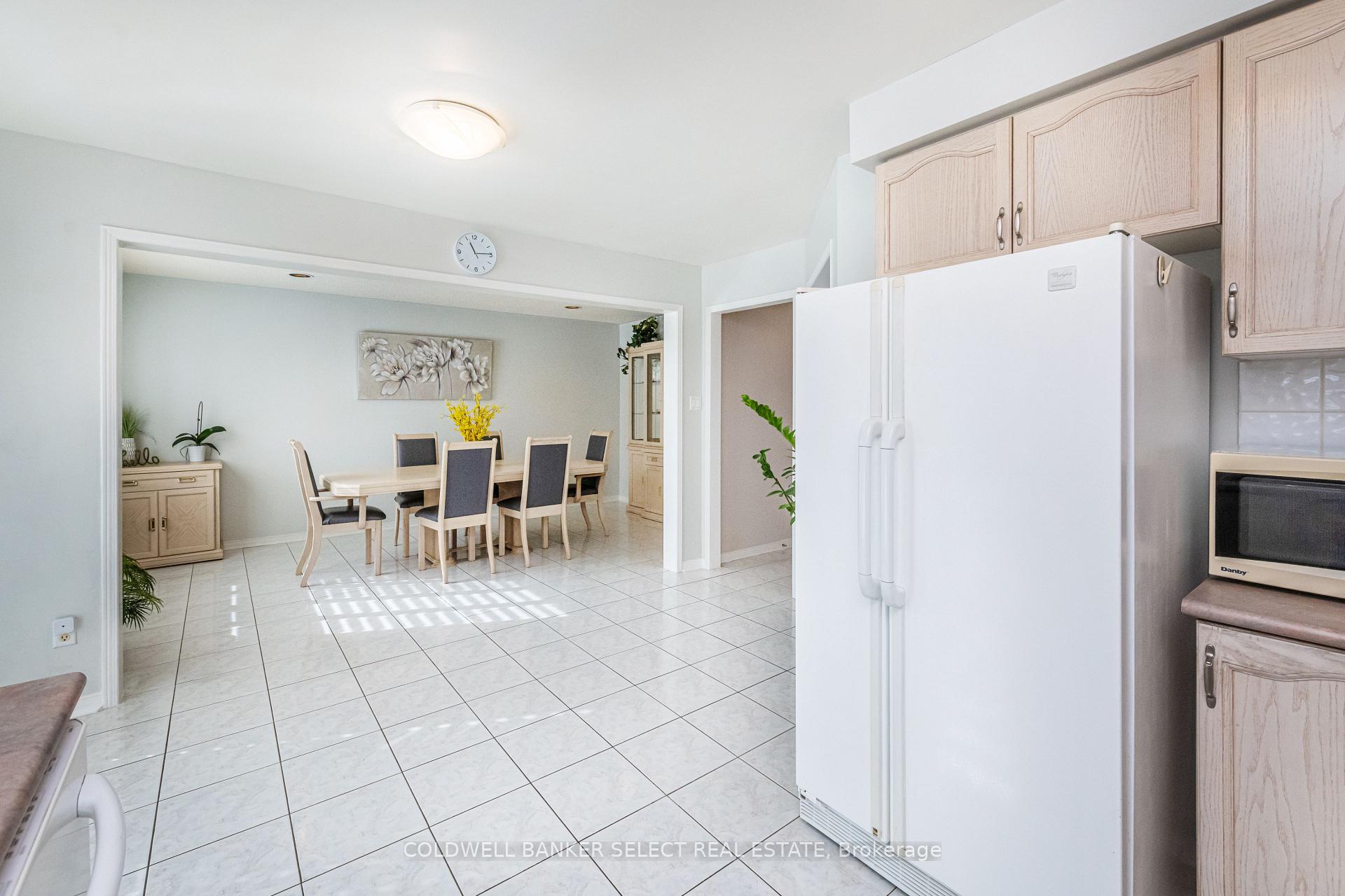 Photo 13 of 29 Autumn Oak Court, Caledon, Bolton East — HOMEH