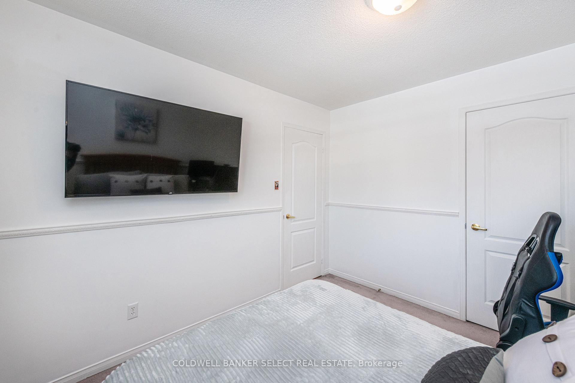 Photo 22 of 29 Autumn Oak Court, Caledon, Bolton East — HOMEH