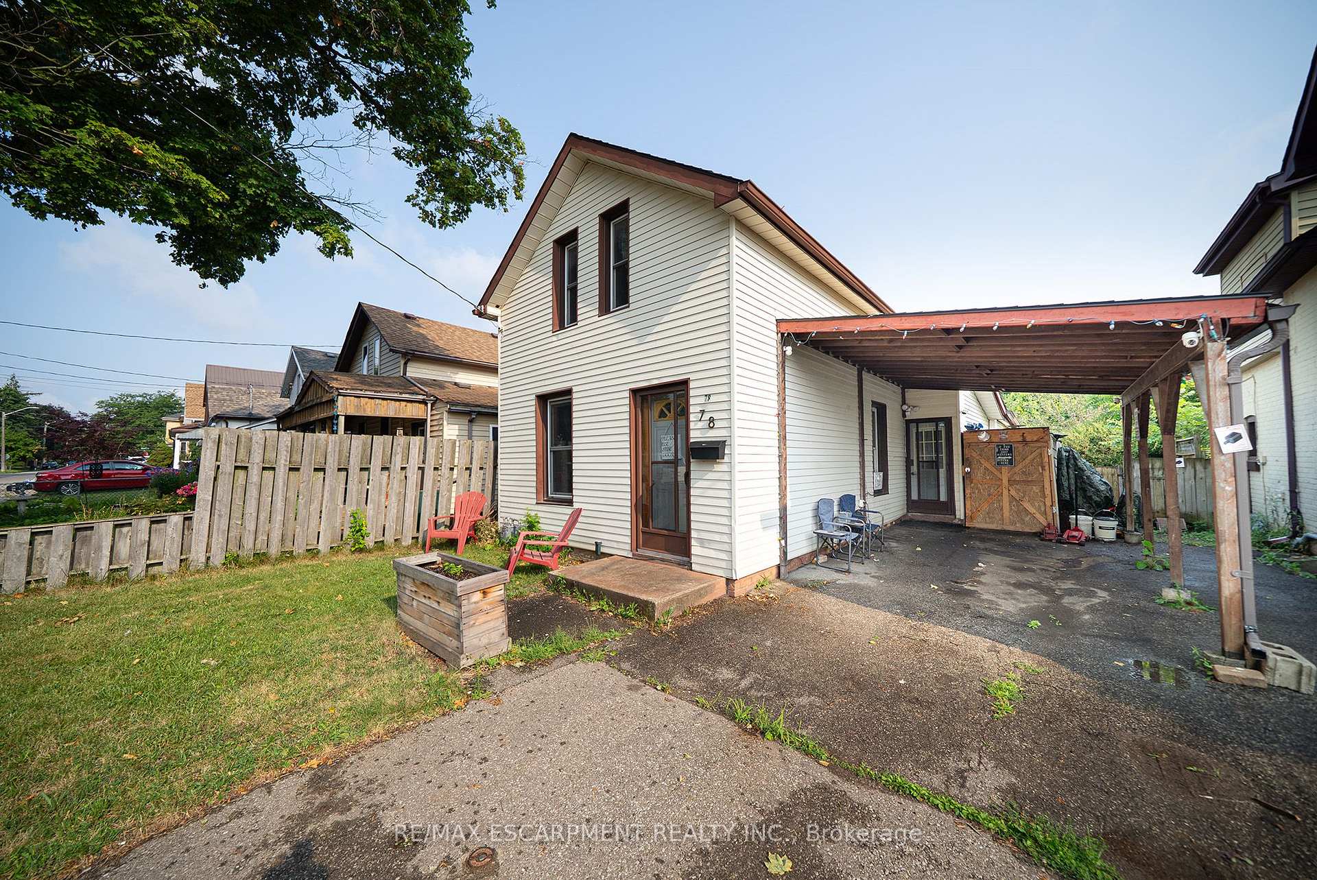 Photo 2 of 78 Arthur Street, Brantford, Victoria/Arthur — HOMEH