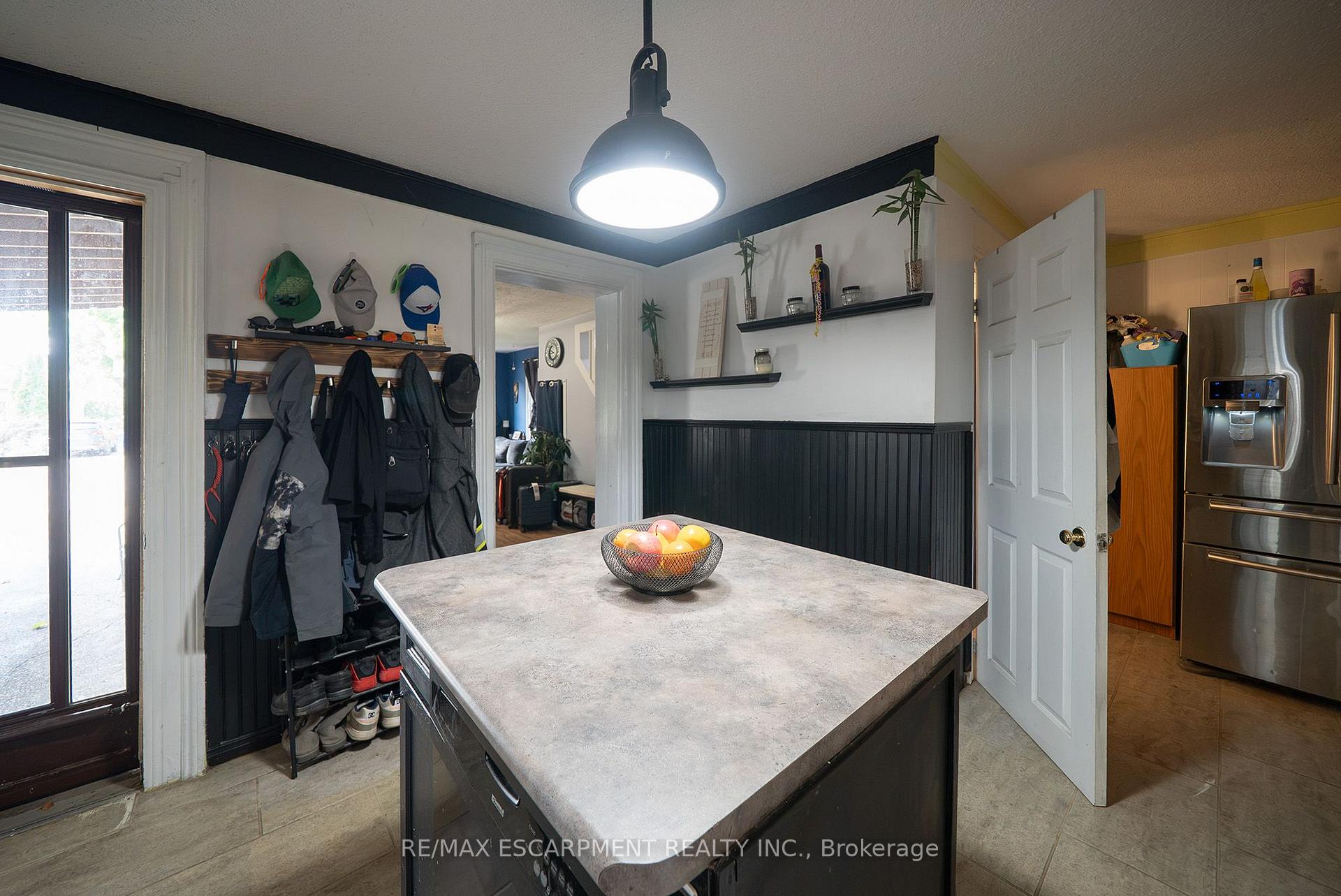 Photo 5 of 78 Arthur Street, Brantford, Victoria/Arthur — HOMEH