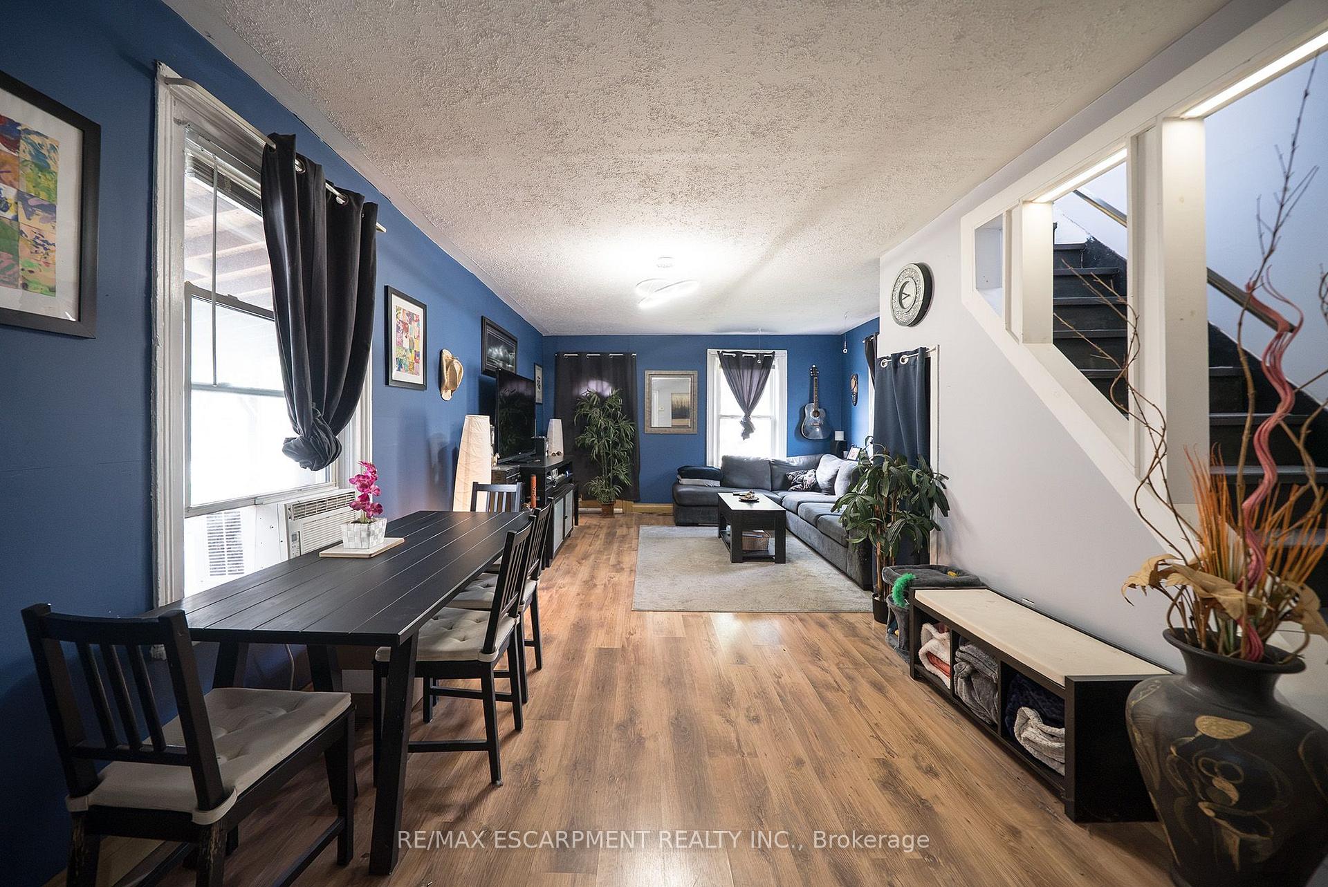 Photo 9 of 78 Arthur Street, Brantford, Victoria/Arthur — HOMEH