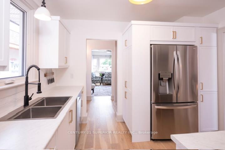 Photo 7 of 314 Surrey Street, Thunder Bay, Current River — HOMEH
