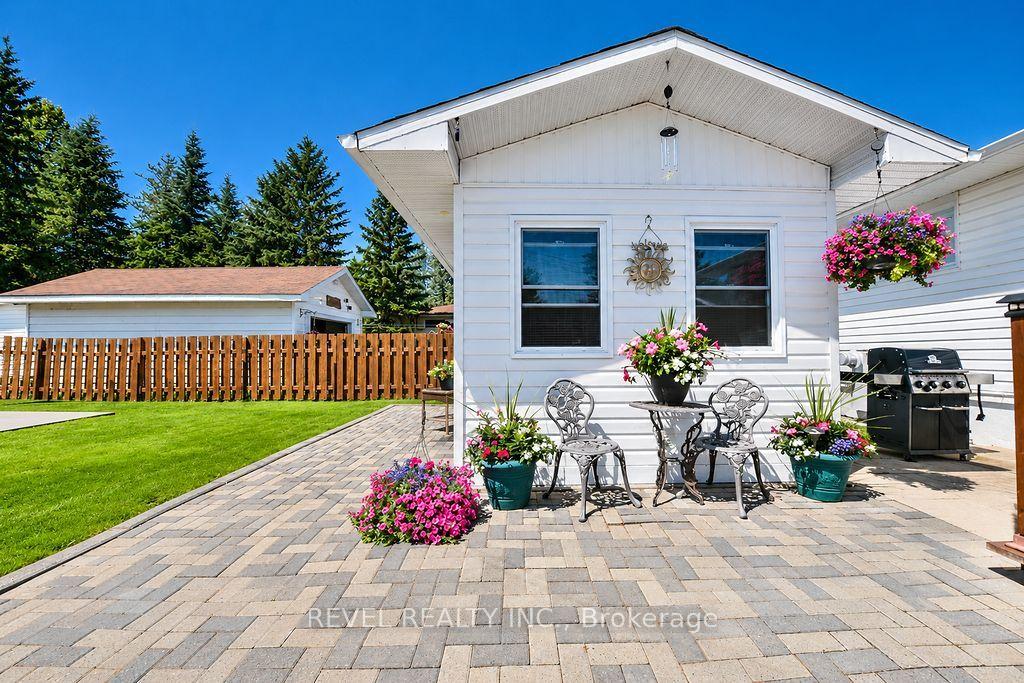Photo 8 of 57 Hudson Crescent, Timmins, MTJ - Main Area — HOMEH