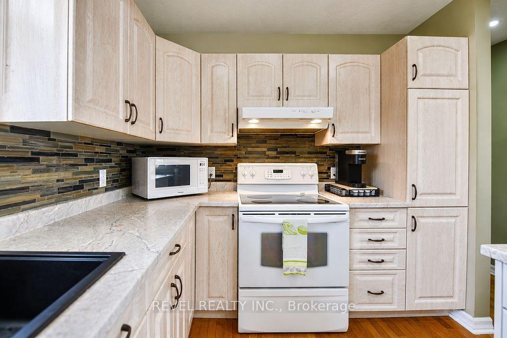 Photo 13 of 57 Hudson Crescent, Timmins, MTJ - Main Area — HOMEH