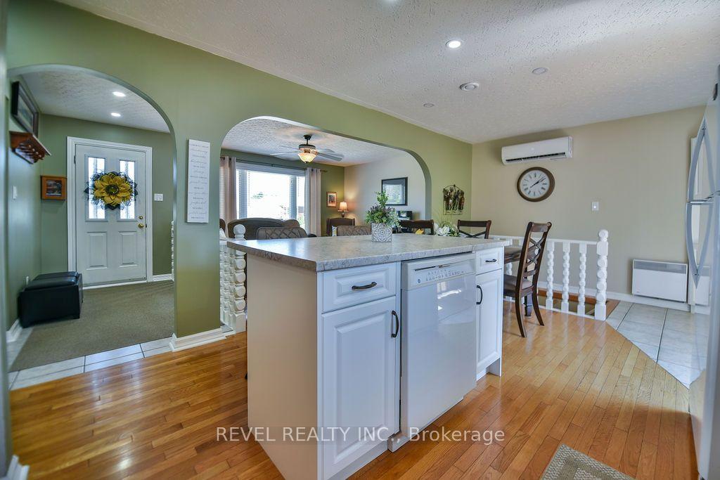 Photo 17 of 57 Hudson Crescent, Timmins, MTJ - Main Area — HOMEH