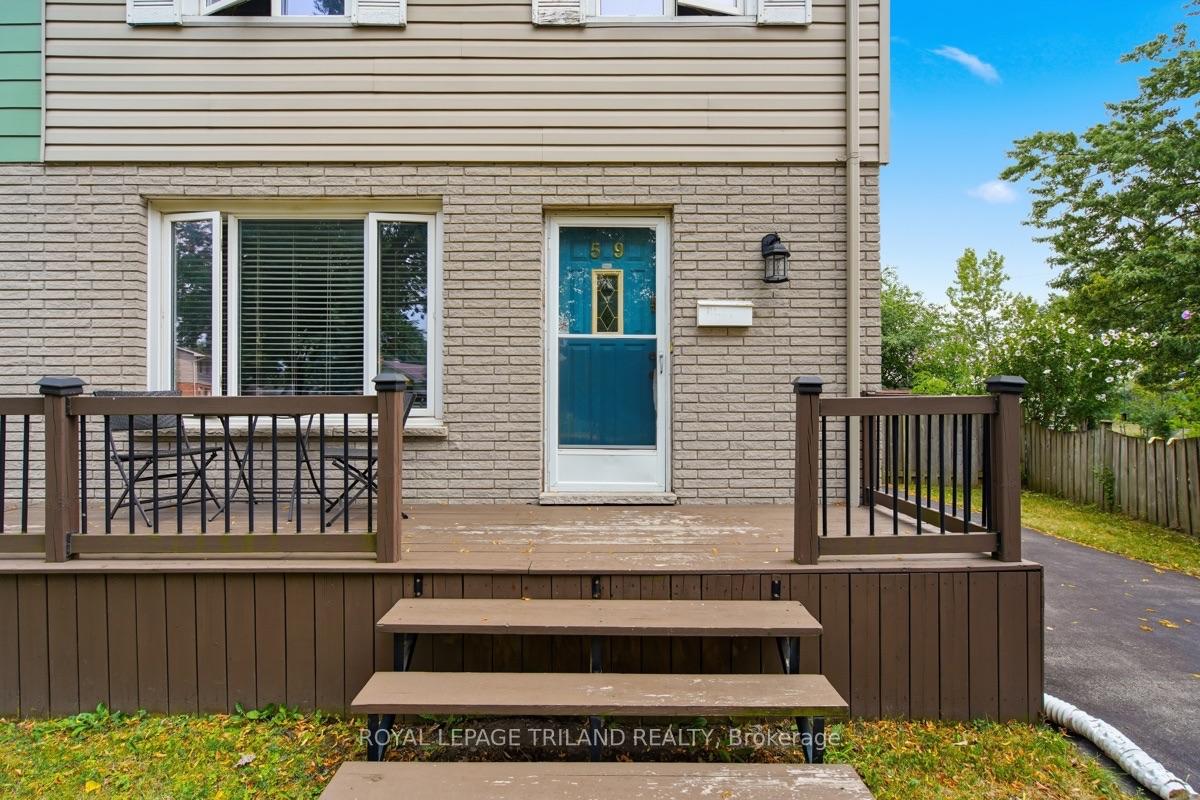 Photo 2 of 59 Kintail Crescent, London, South Y — HOMEH