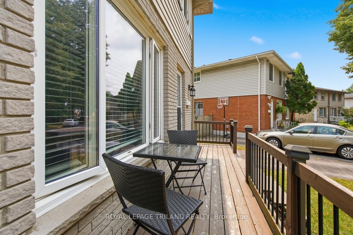 Photo 4 of 59 Kintail Crescent, London, South Y — HOMEH