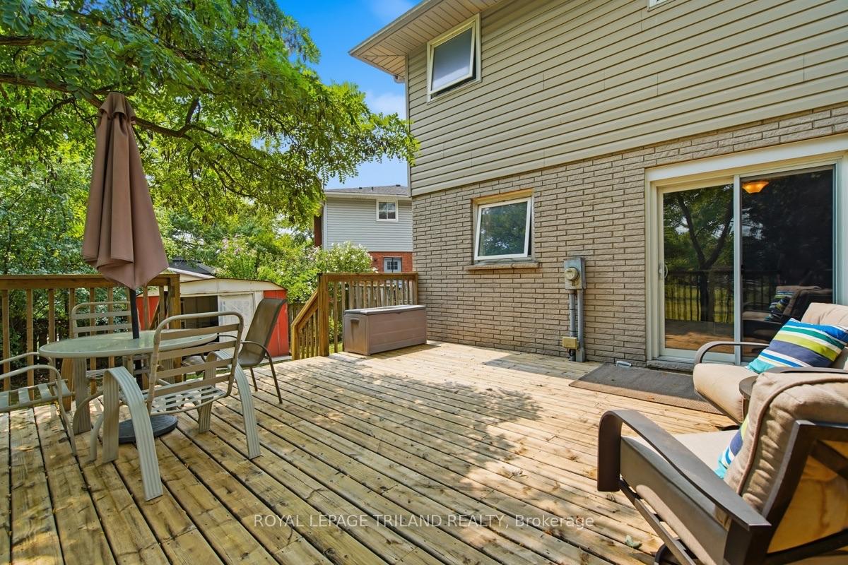 Photo 32 of 59 Kintail Crescent, London, South Y — HOMEH