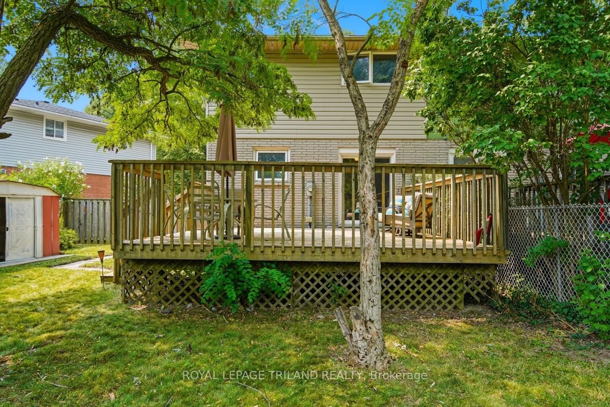 Photo 34 of 59 Kintail Crescent, London, South Y — HOMEH