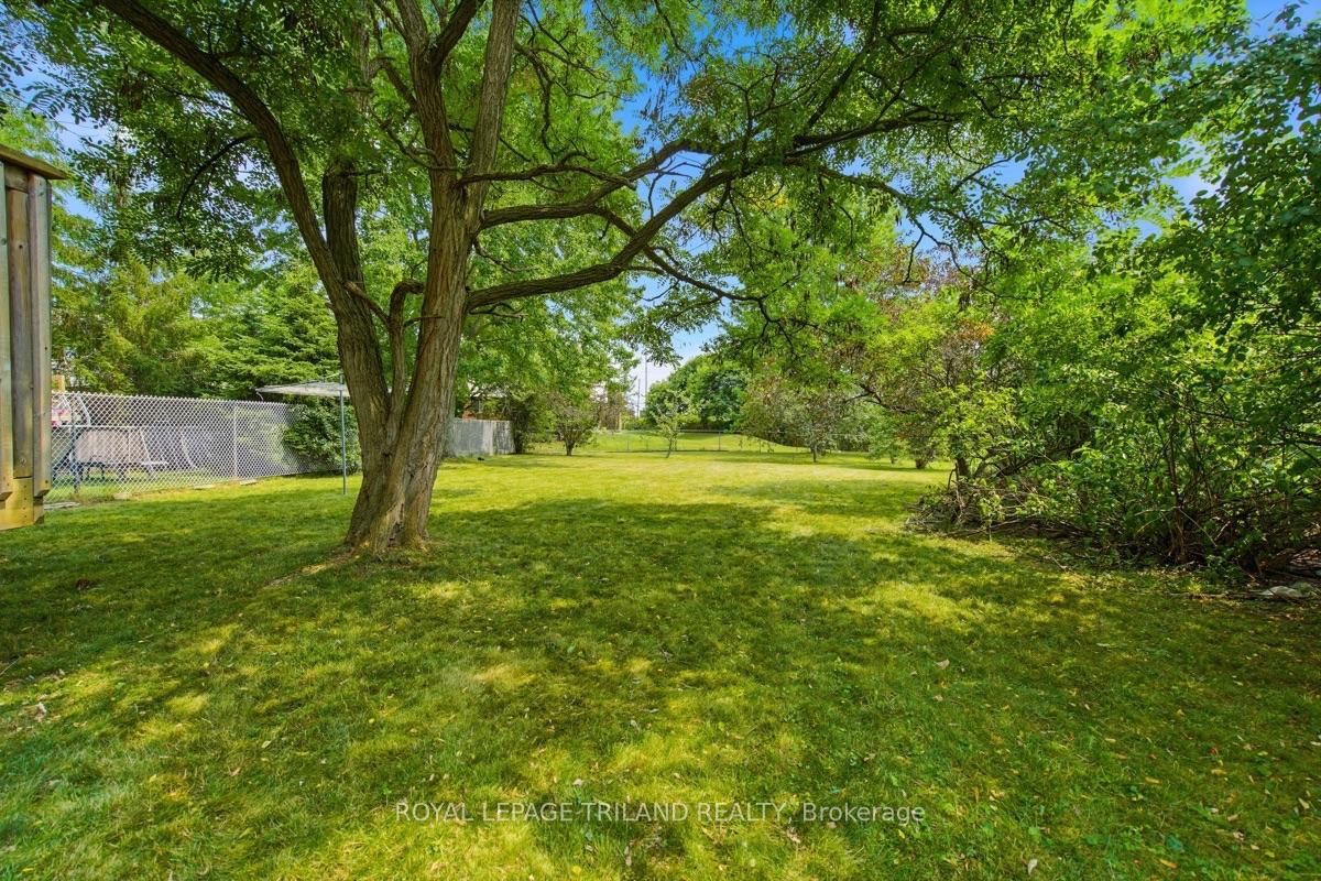 Photo 38 of 59 Kintail Crescent, London, South Y — HOMEH