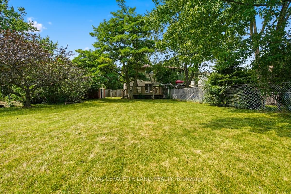 Photo 41 of 59 Kintail Crescent, London, South Y — HOMEH