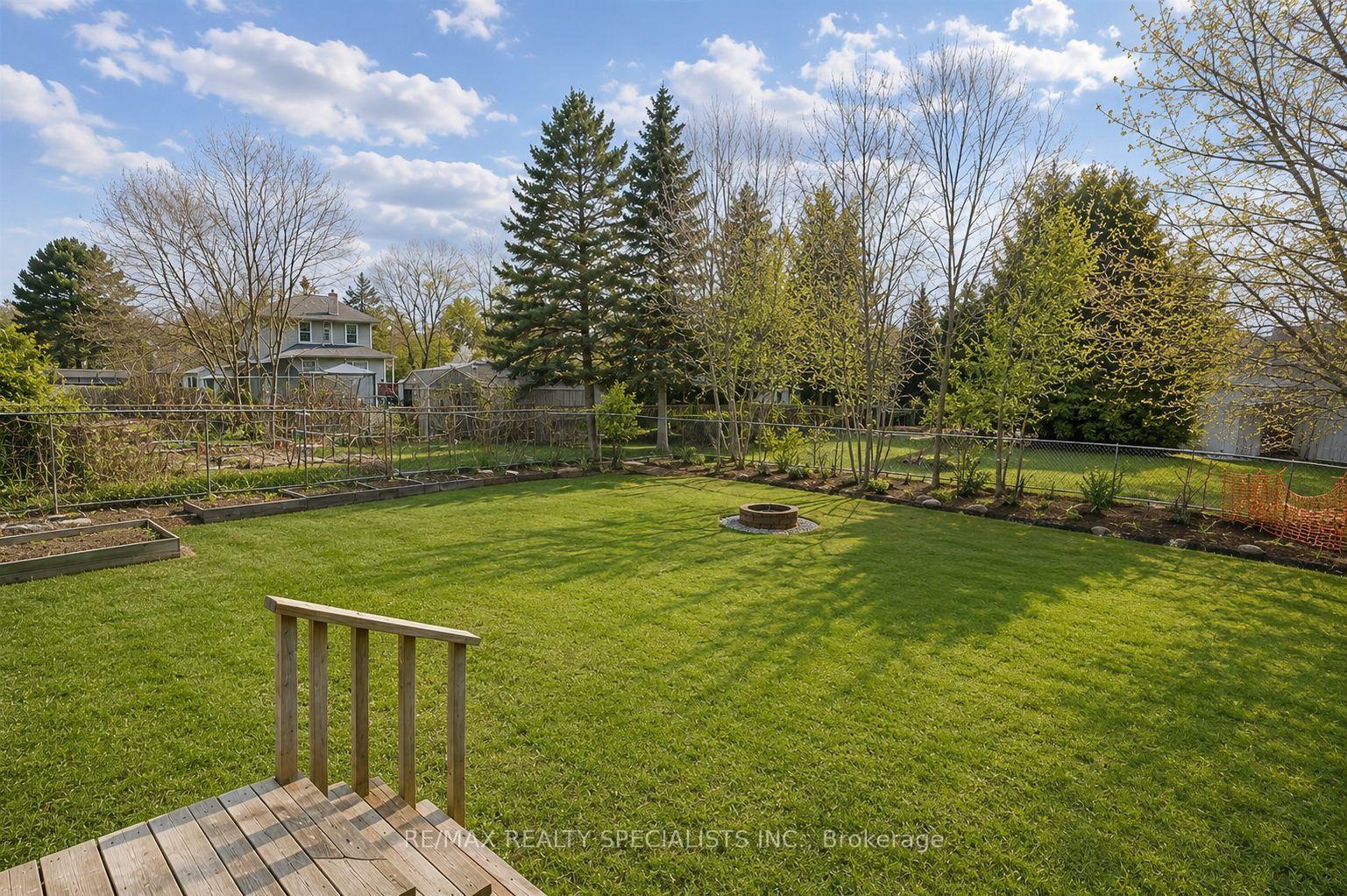 Photo 12 of 620 17th Street W, Owen Sound — HOMEH