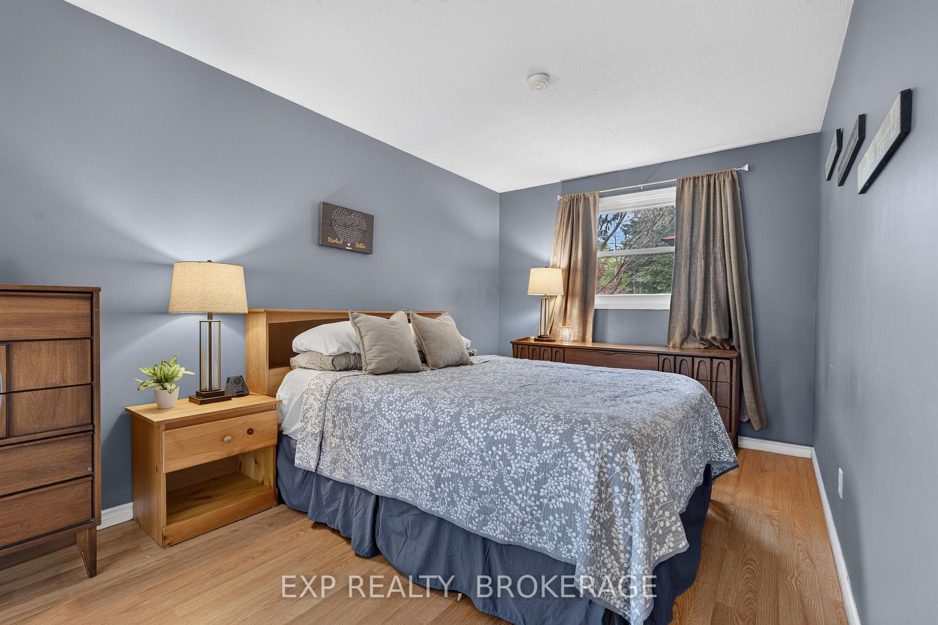 Photo 18 of 885 Larchwood Crescent, Kingston, City Northwest — HOMEH