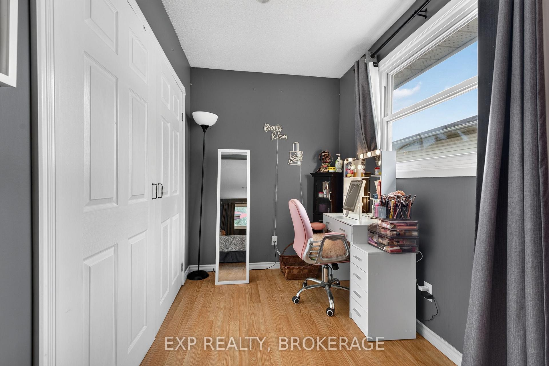 Photo 19 of 885 Larchwood Crescent, Kingston, City Northwest — HOMEH