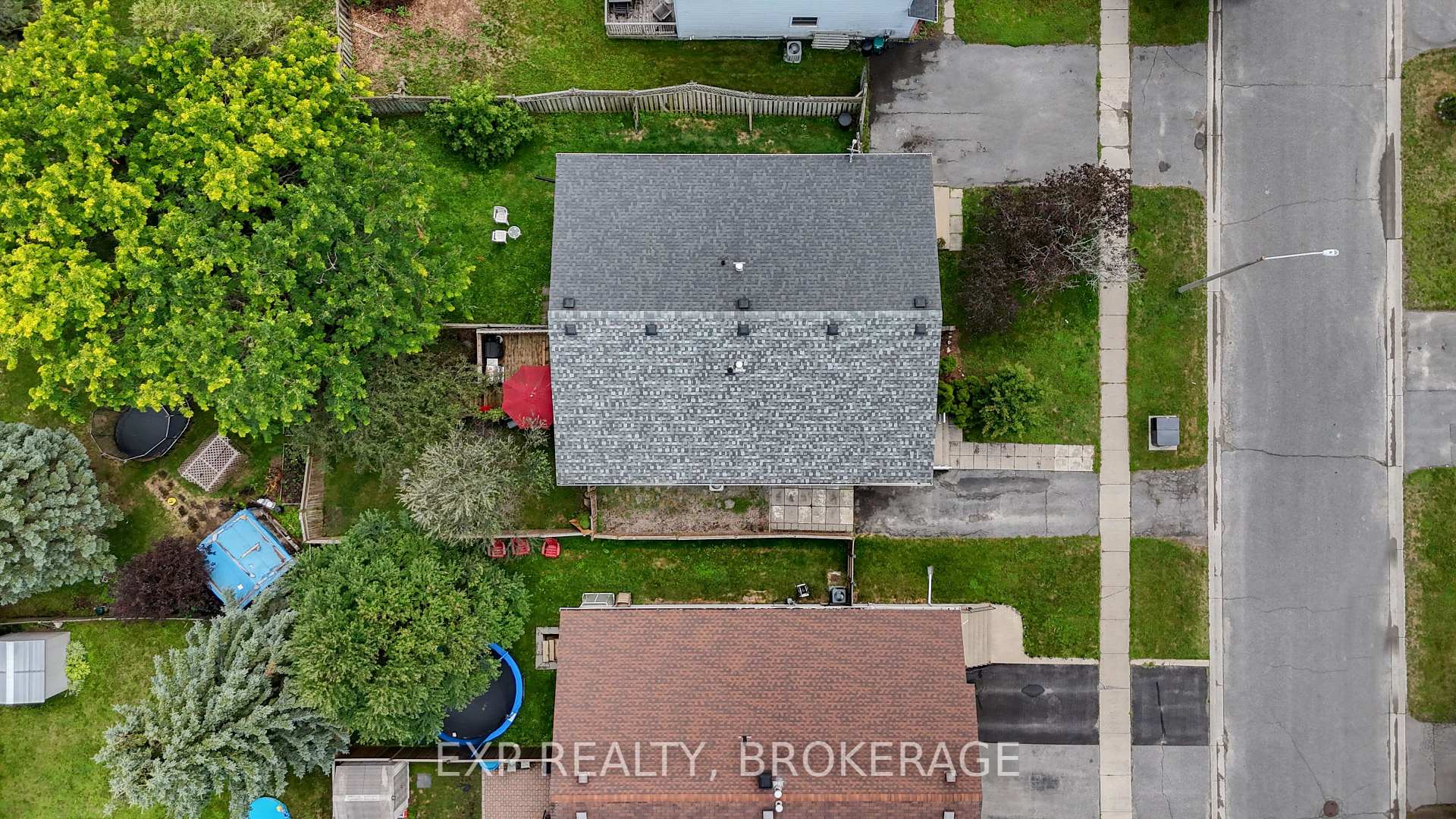 Photo 36 of 885 Larchwood Crescent, Kingston, City Northwest — HOMEH