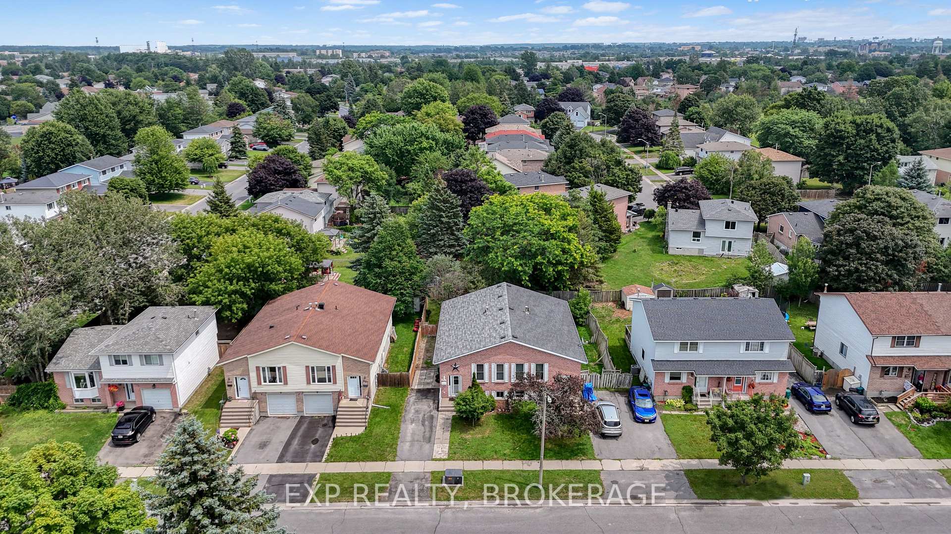 Photo 37 of 885 Larchwood Crescent, Kingston, City Northwest — HOMEH