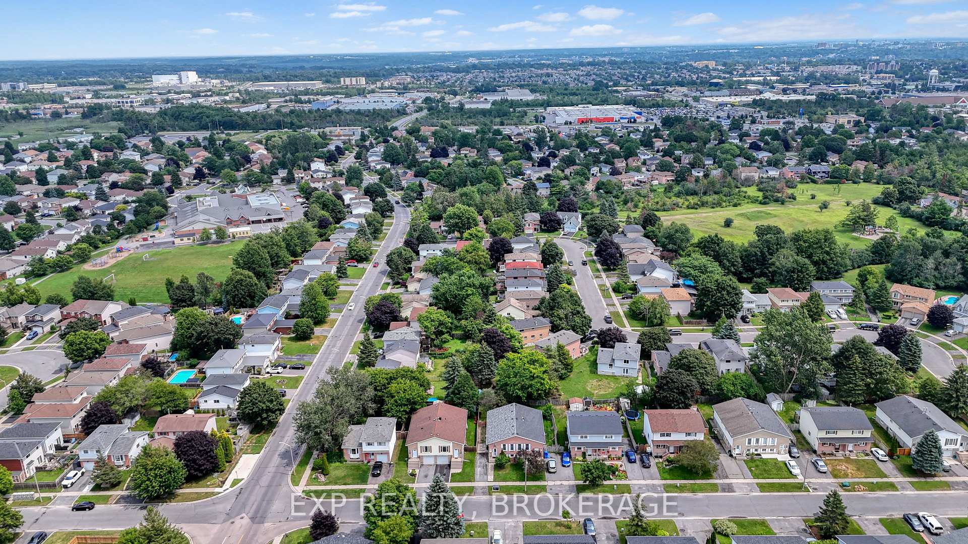Photo 39 of 885 Larchwood Crescent, Kingston, City Northwest — HOMEH