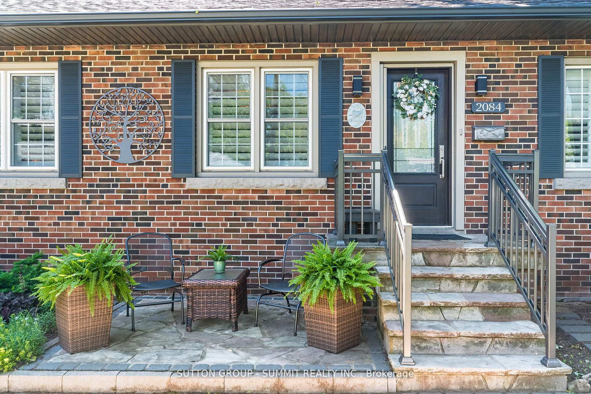 Photo 3 of 2084 Edinburgh Drive, Burlington, Brant — HOMEH