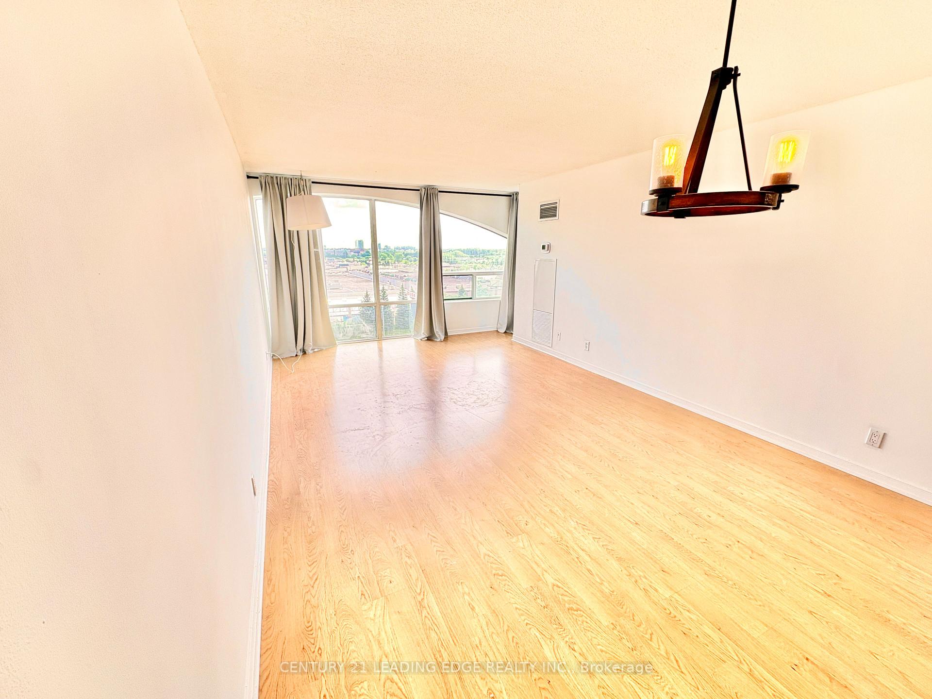 Photo 7 of Unit 815, 1665 Pickering Parkway, Pickering, Village East — HOMEH