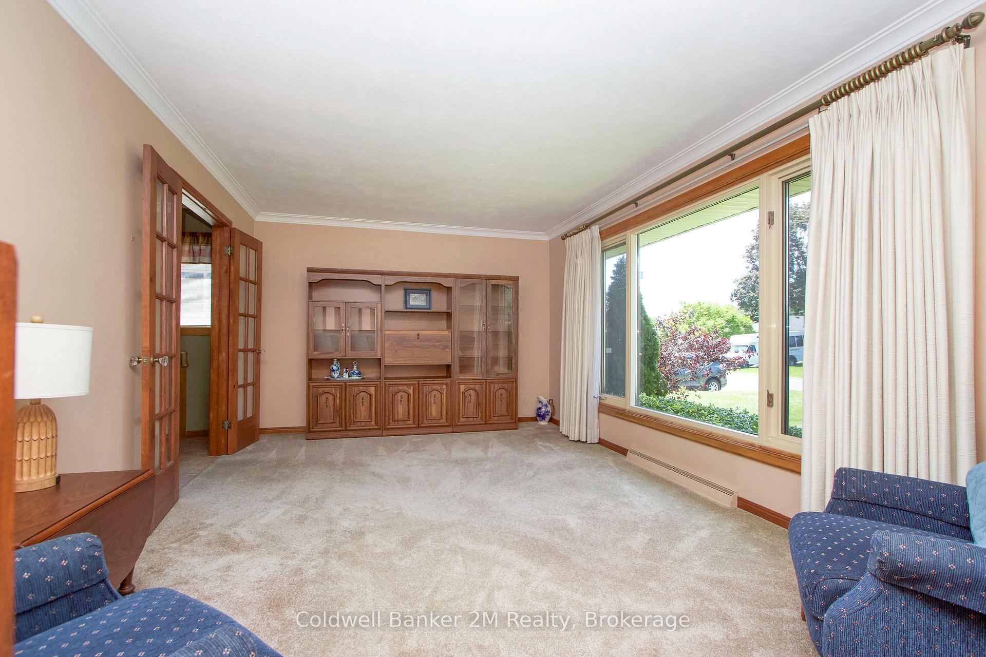 Photo 3 of 453 Rosmere Street, Oshawa, McLaughlin — HOMEH