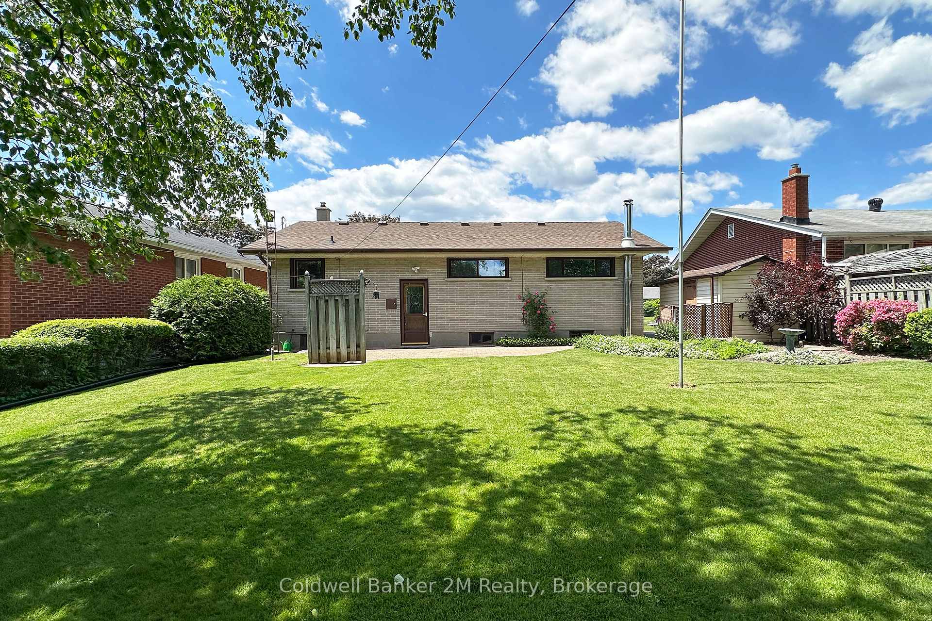 Photo 13 of 453 Rosmere Street, Oshawa, McLaughlin — HOMEH