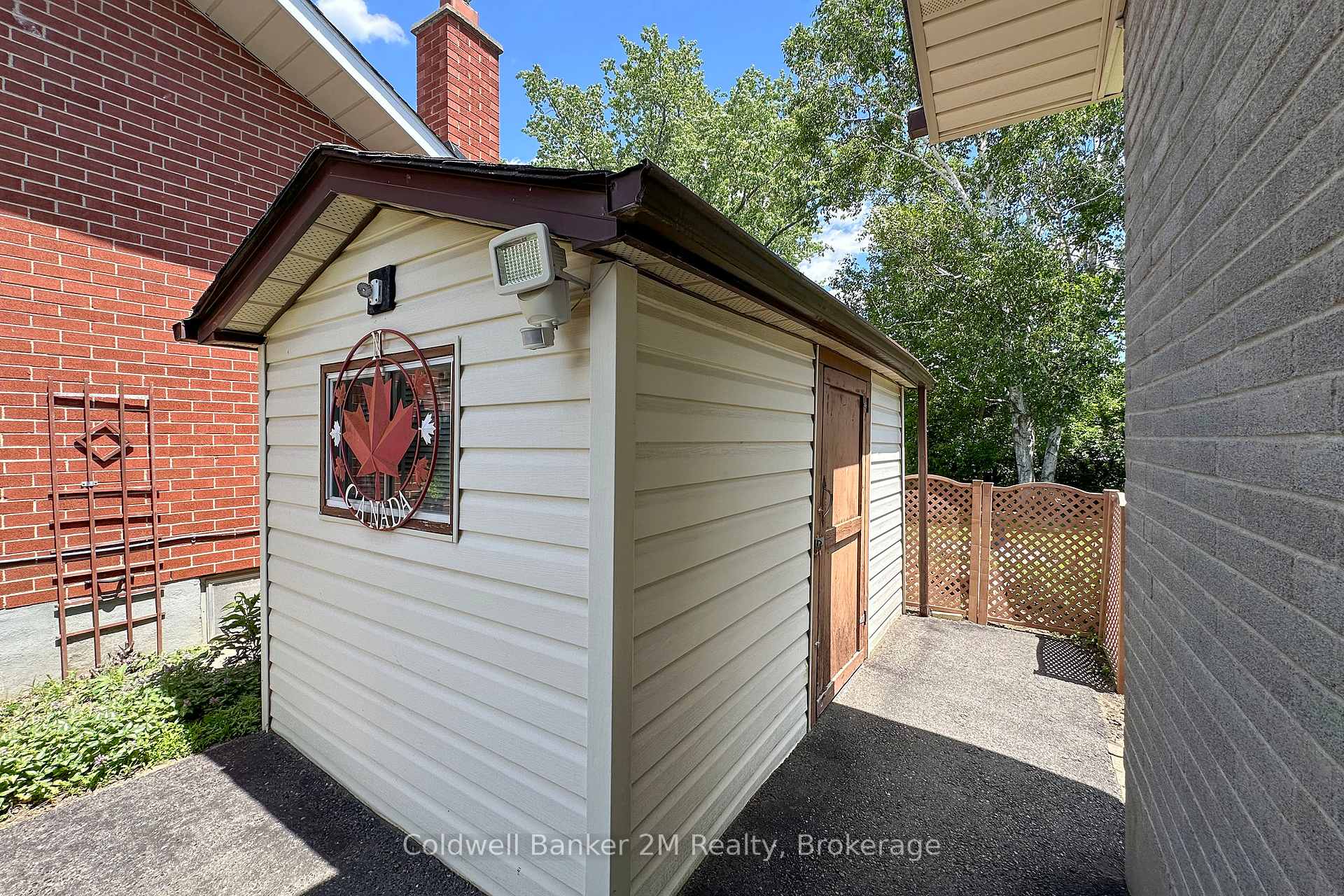 Photo 14 of 453 Rosmere Street, Oshawa, McLaughlin — HOMEH