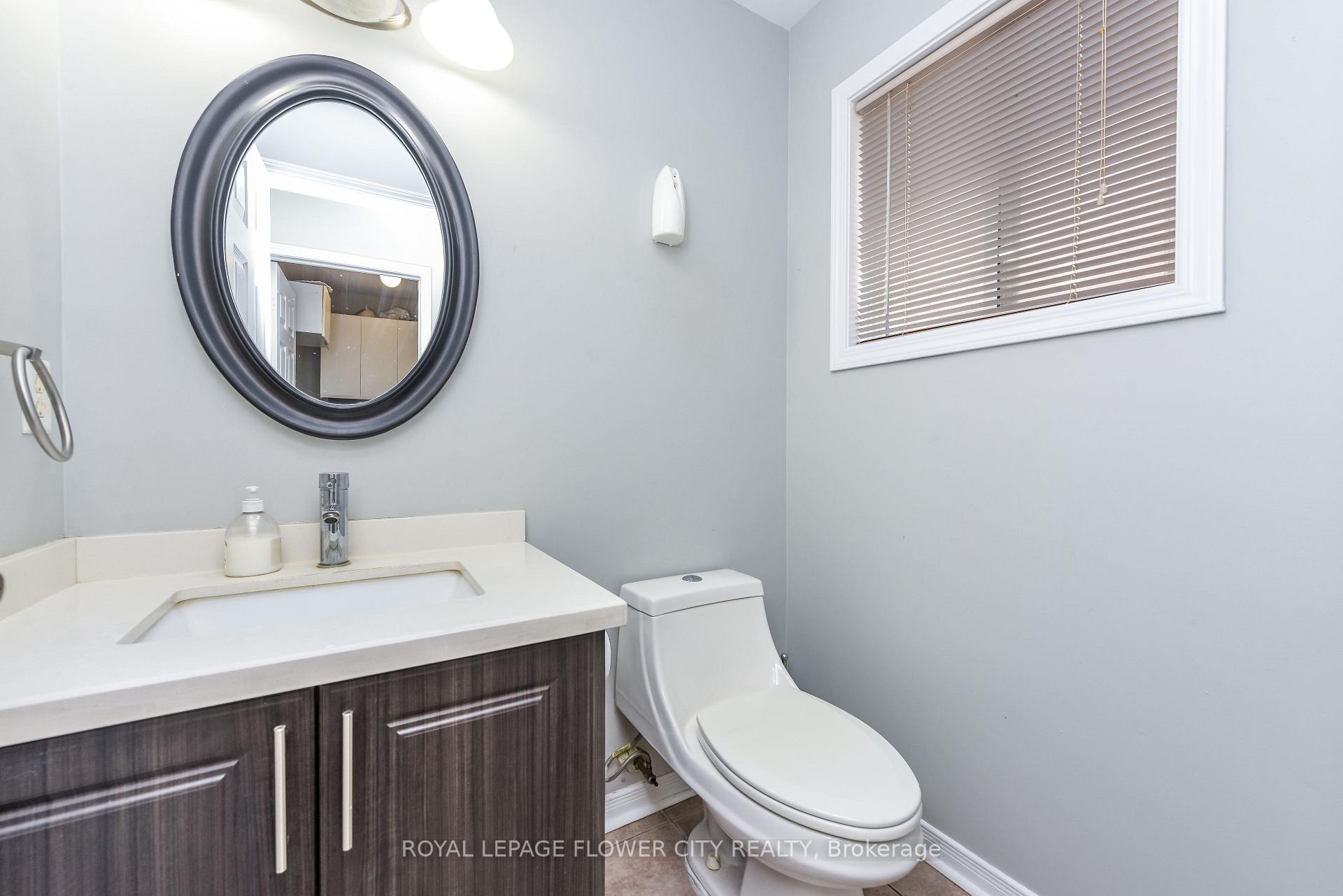 Photo 15 of 46 Pertosa Drive, Brampton, Fletcher's Meadow — HOMEH