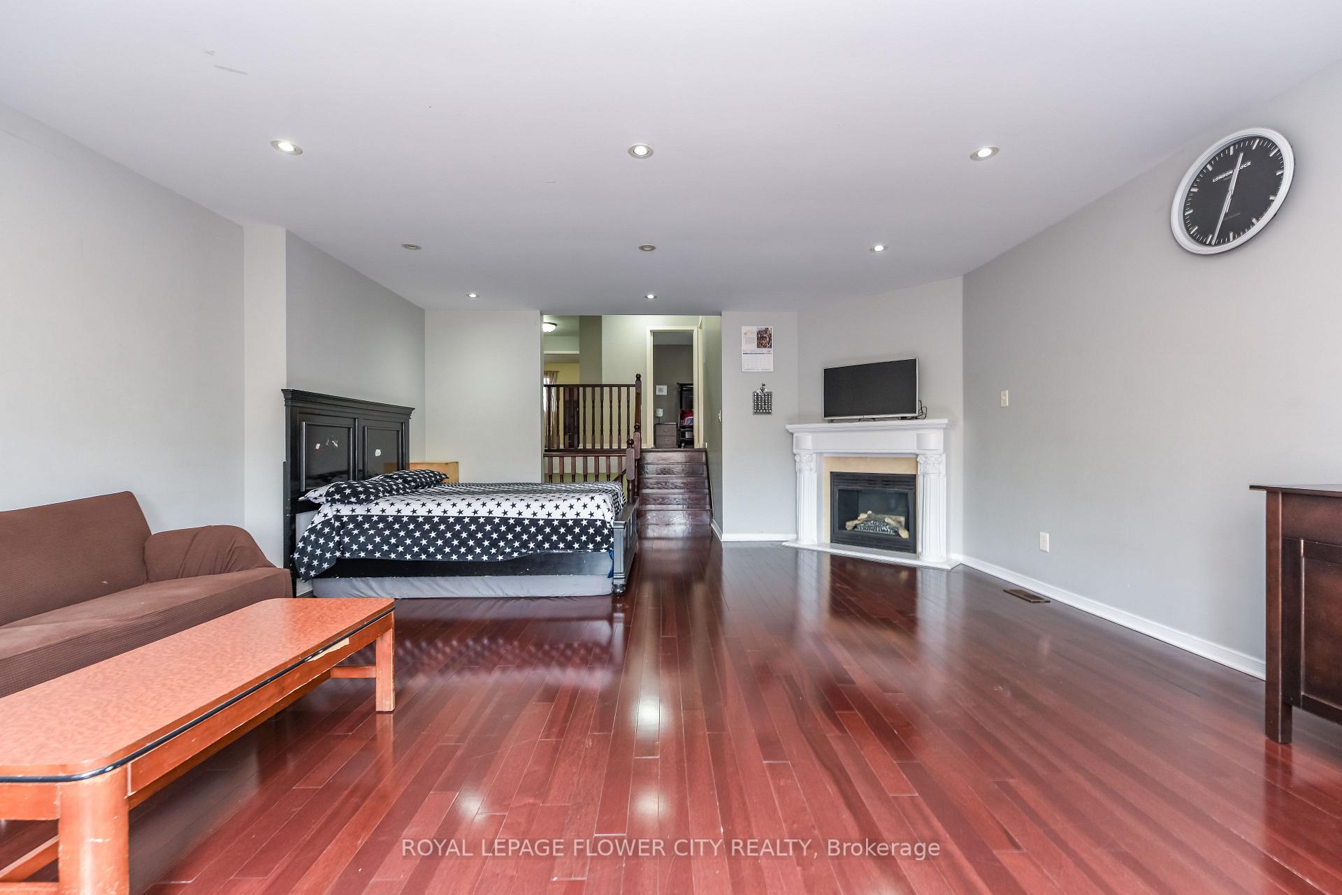 Photo 18 of 46 Pertosa Drive, Brampton, Fletcher's Meadow — HOMEH