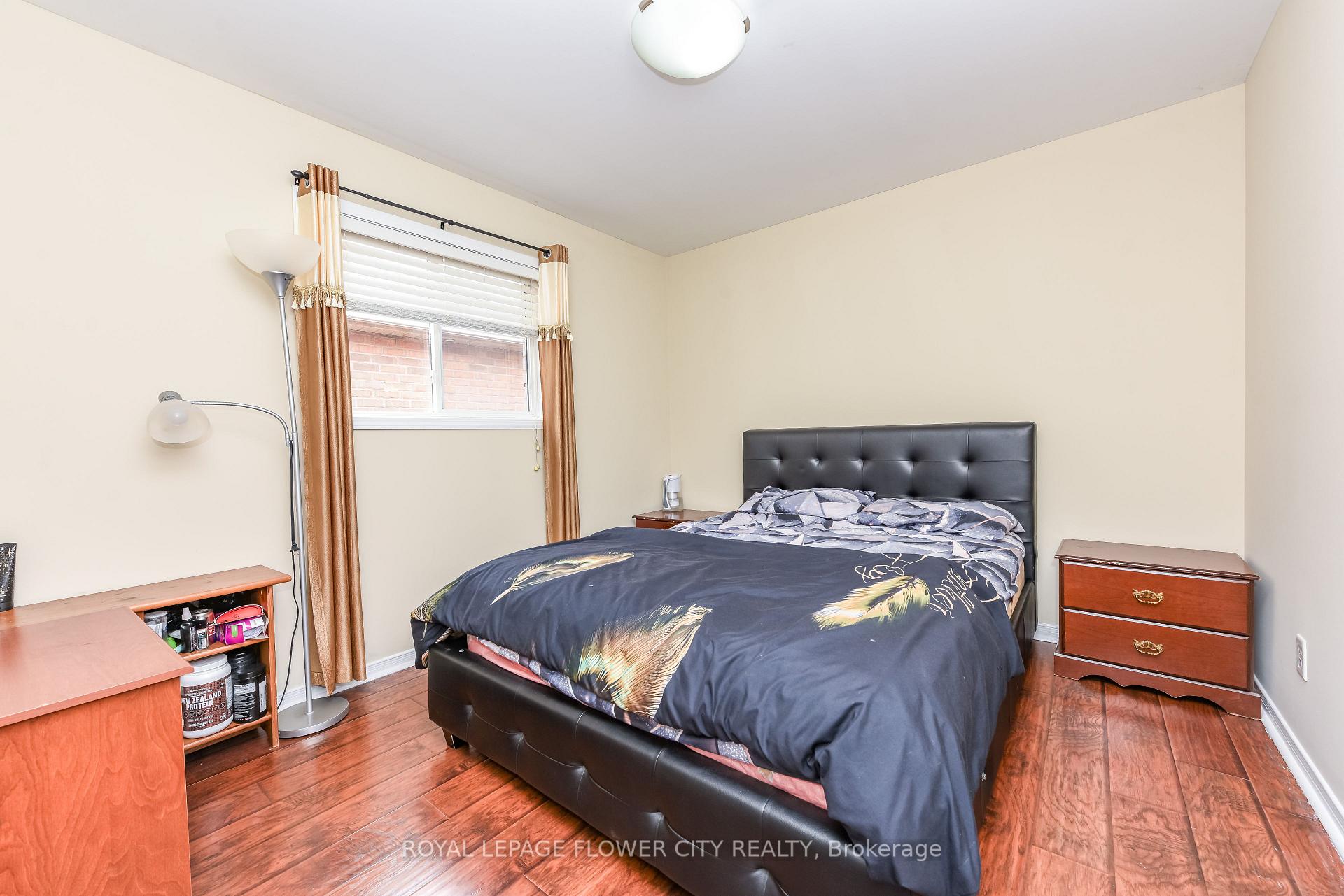 Photo 25 of 46 Pertosa Drive, Brampton, Fletcher's Meadow — HOMEH