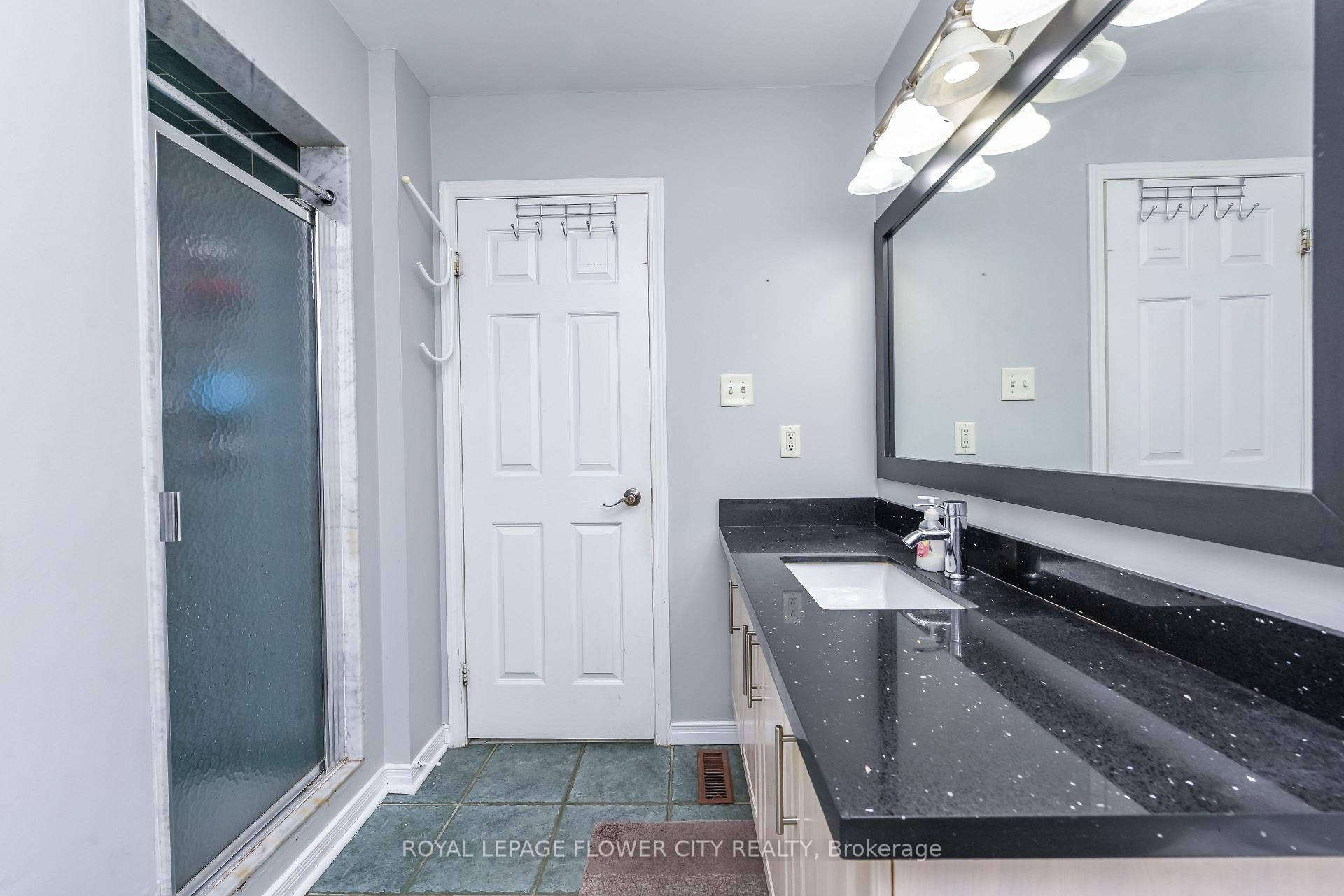 Photo 32 of 46 Pertosa Drive, Brampton, Fletcher's Meadow — HOMEH
