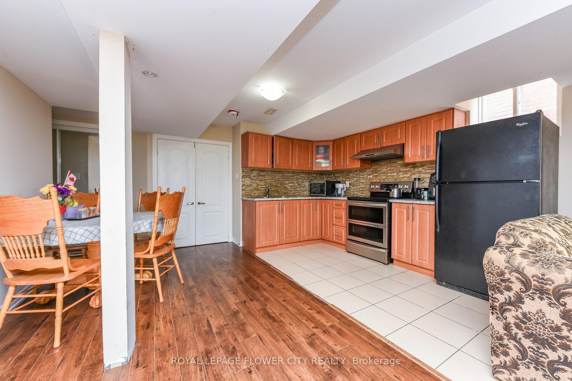 Photo 40 of 46 Pertosa Drive, Brampton, Fletcher's Meadow — HOMEH