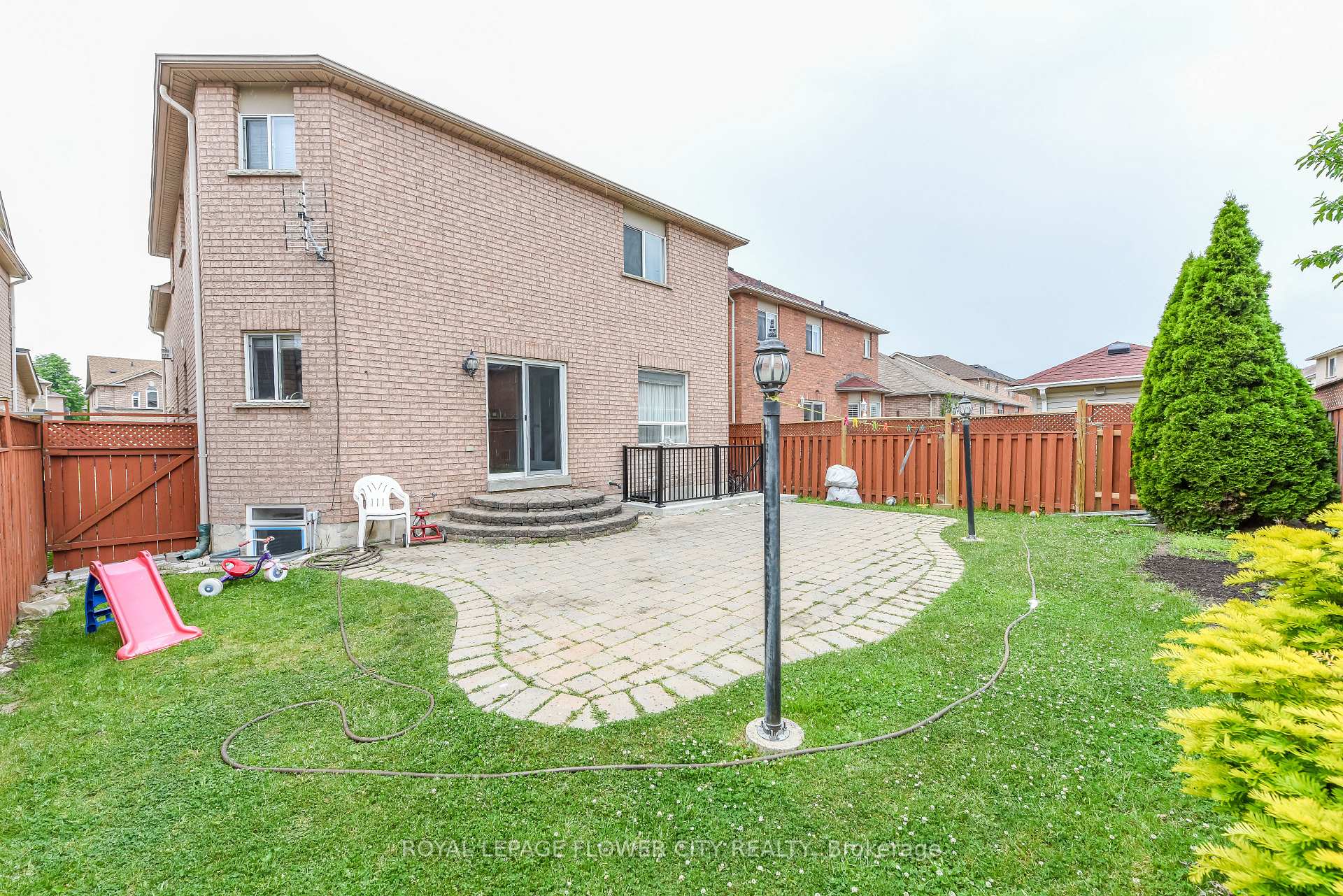 Photo 47 of 46 Pertosa Drive, Brampton, Fletcher's Meadow — HOMEH