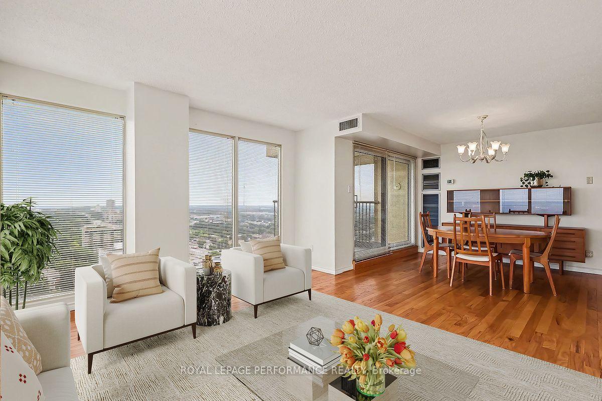 Photo 4 of Unit 2702, 545 St Laurent Boulevard, Ottawa, Viscount Alexander Park — HOMEH