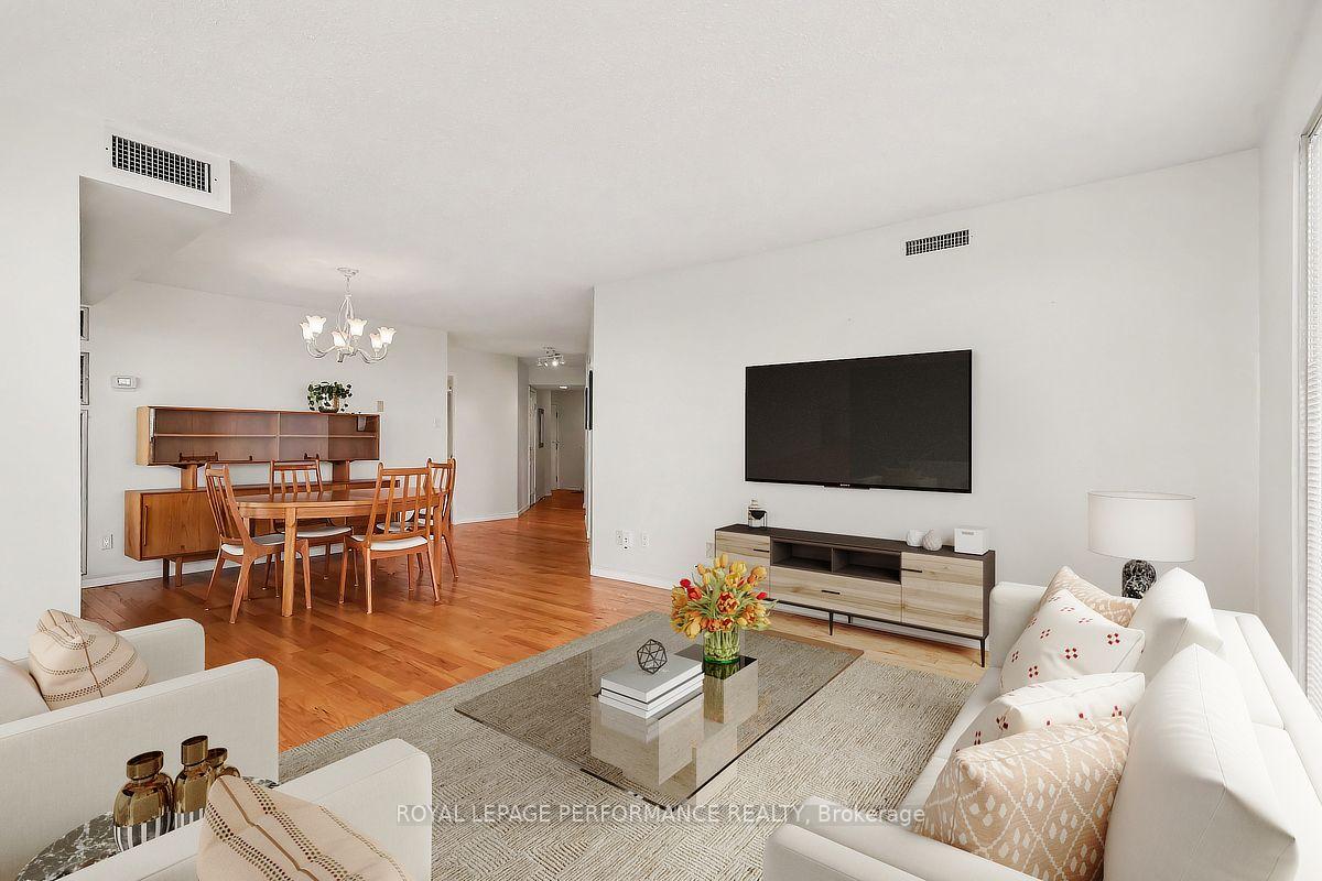 Photo 5 of Unit 2702, 545 St Laurent Boulevard, Ottawa, Viscount Alexander Park — HOMEH
