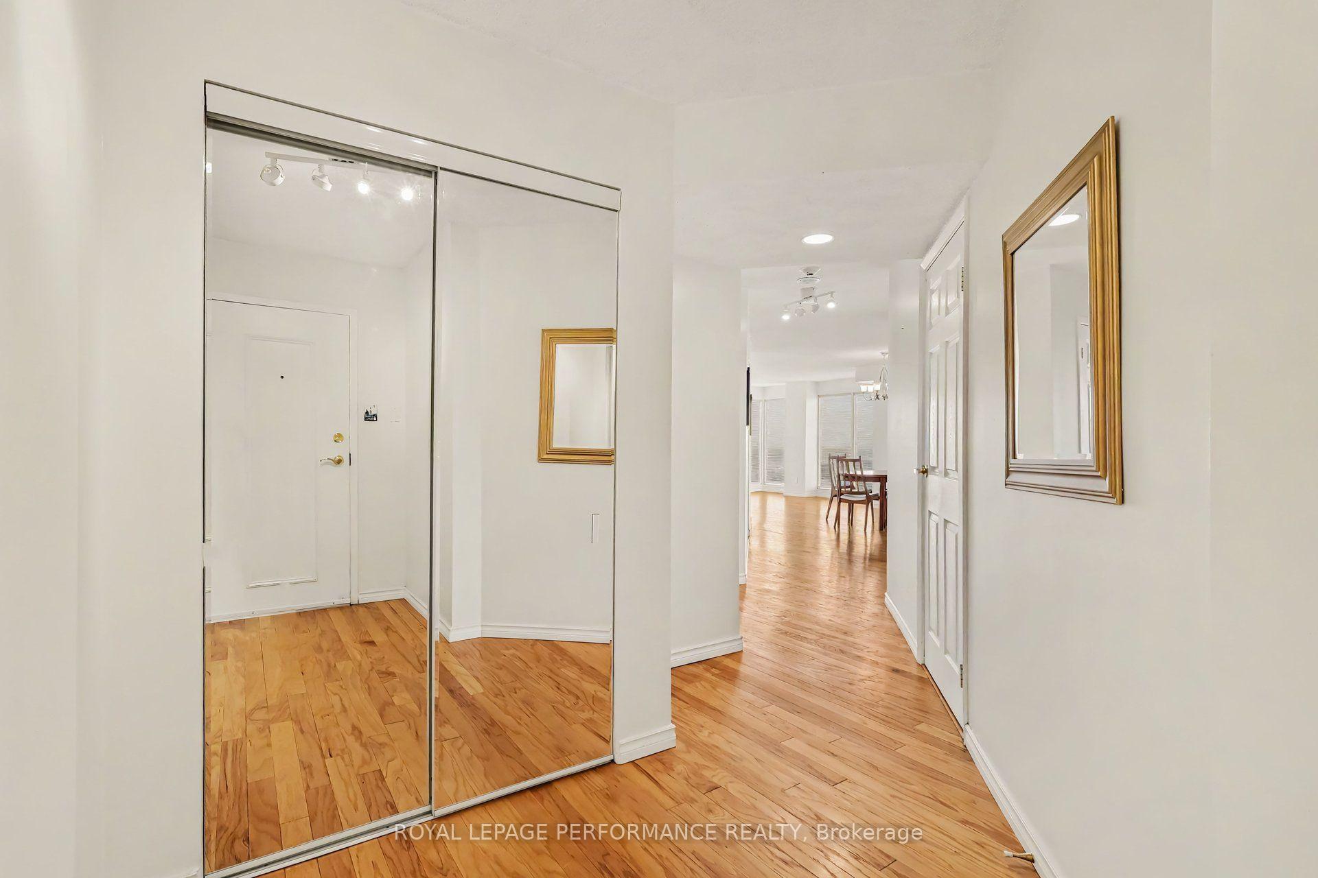 Photo 14 of Unit 2702, 545 St Laurent Boulevard, Ottawa, Viscount Alexander Park — HOMEH
